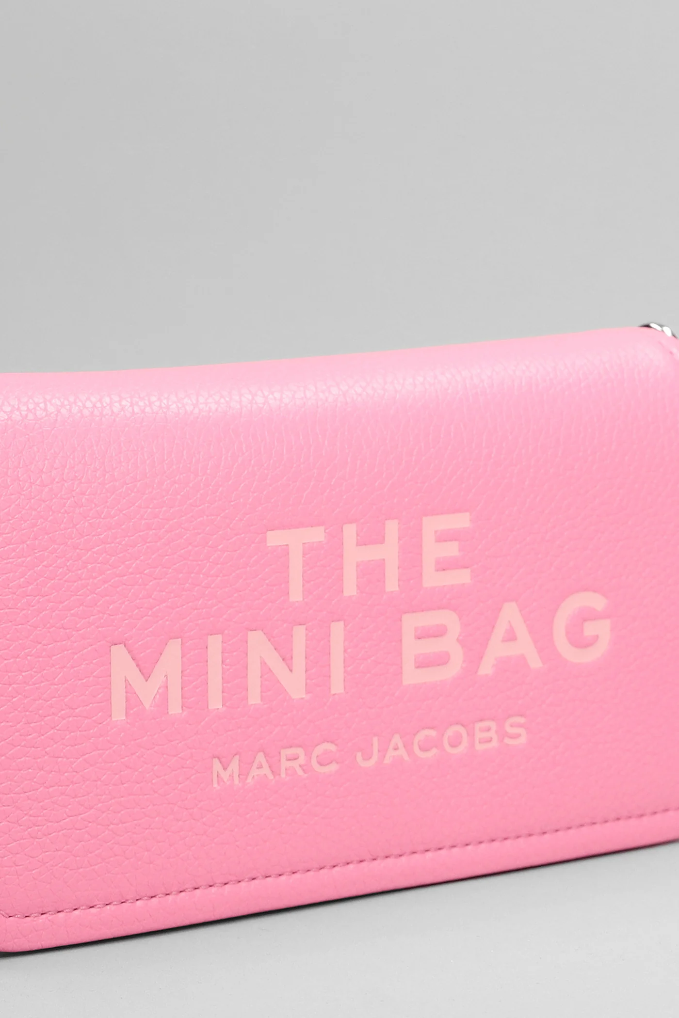Shoulder bag in rose-pink leather - Image 4