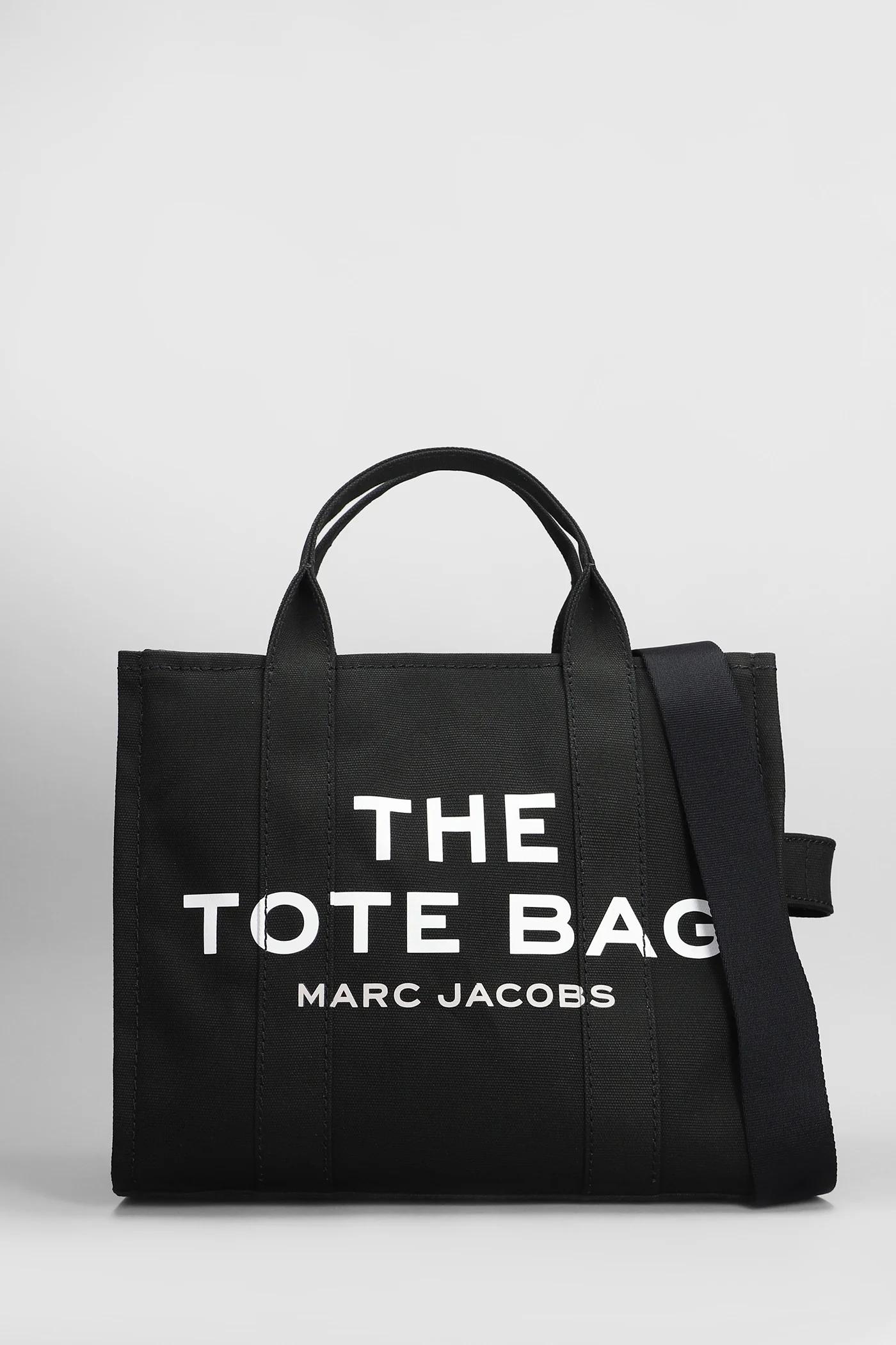 The medium tote Tote in black cotton