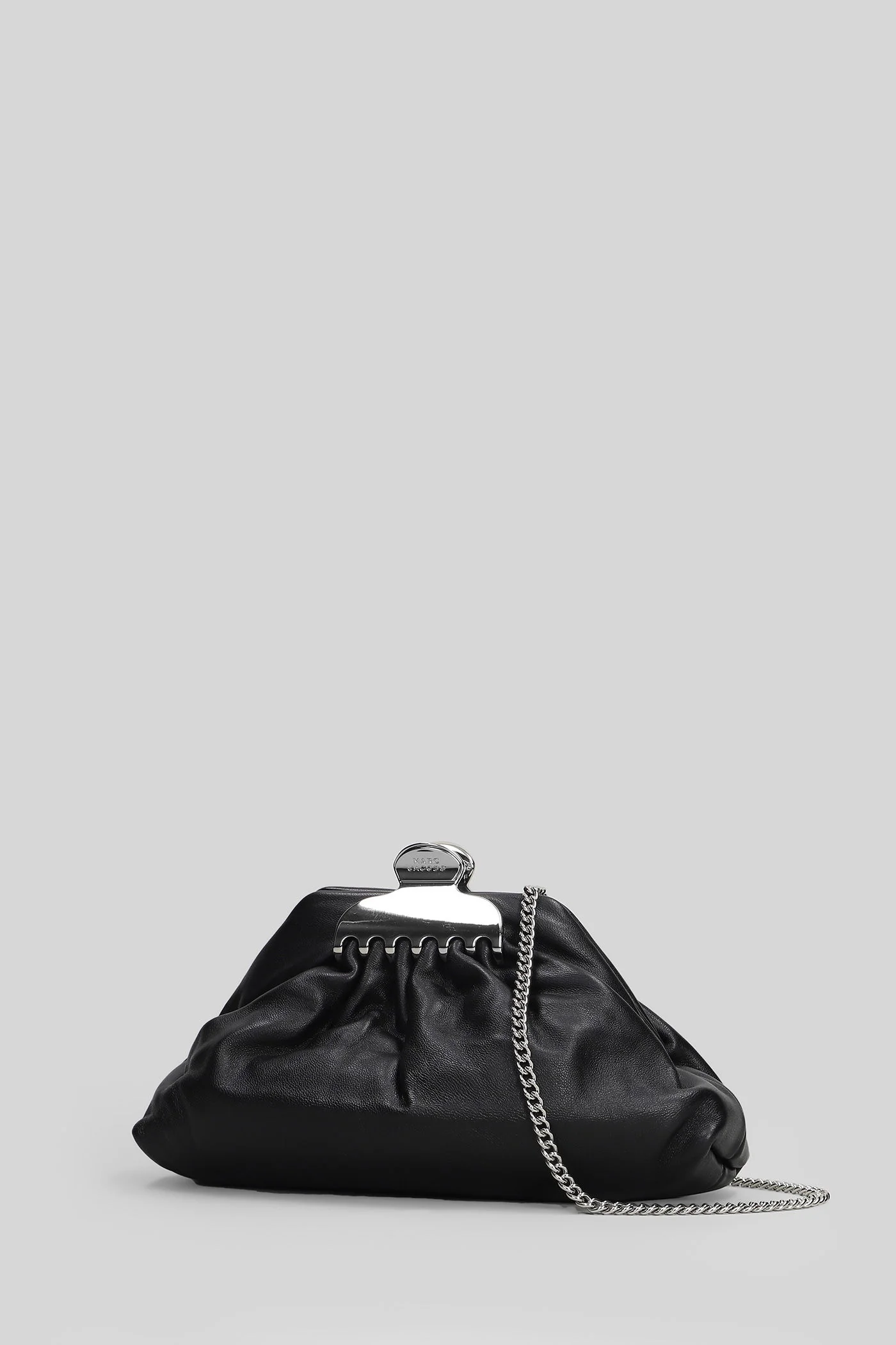 The small claw clip Clutch in black leather - Image 2