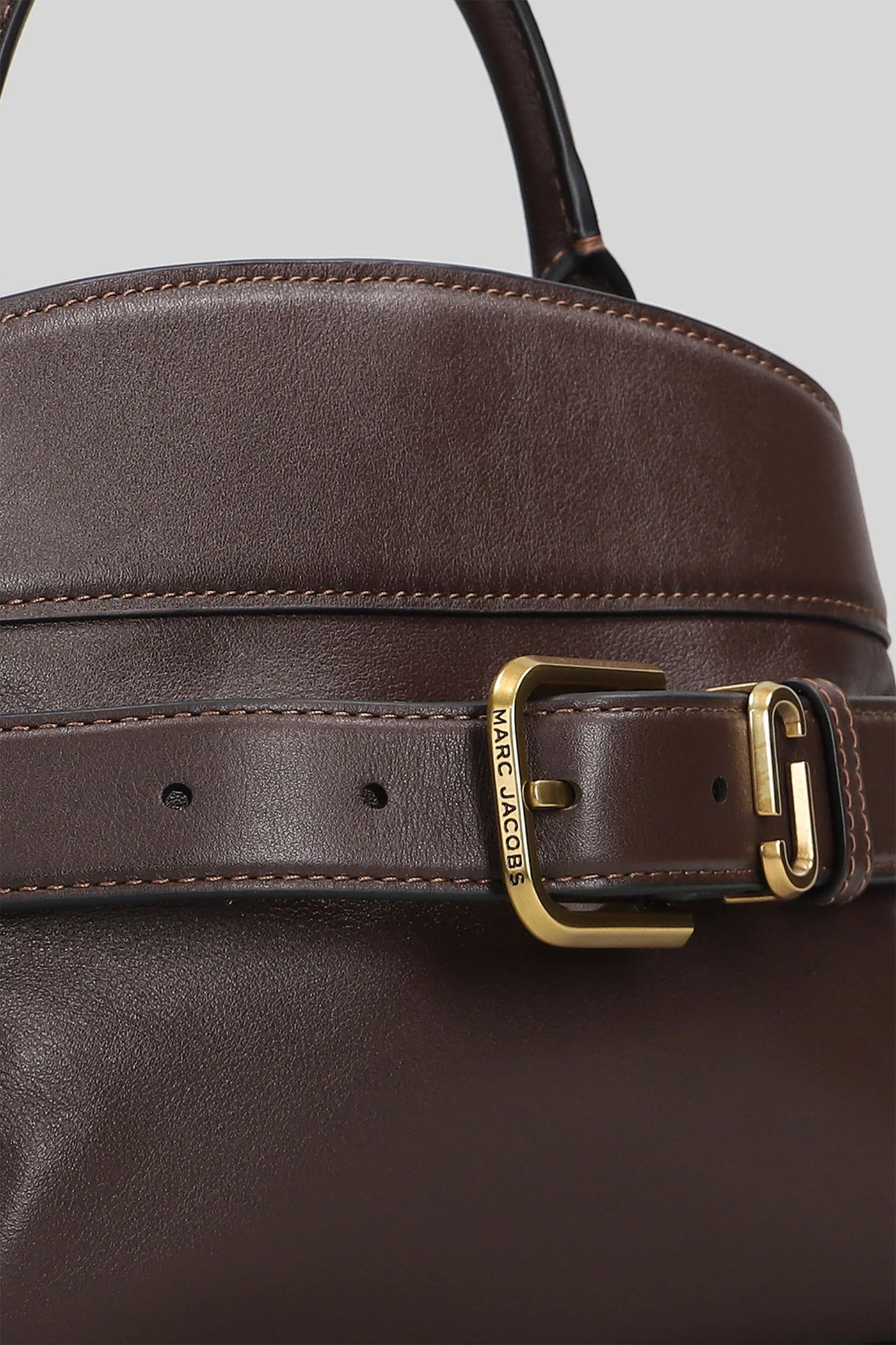 The small satchel Shoulder bag in brown leather - Image 4