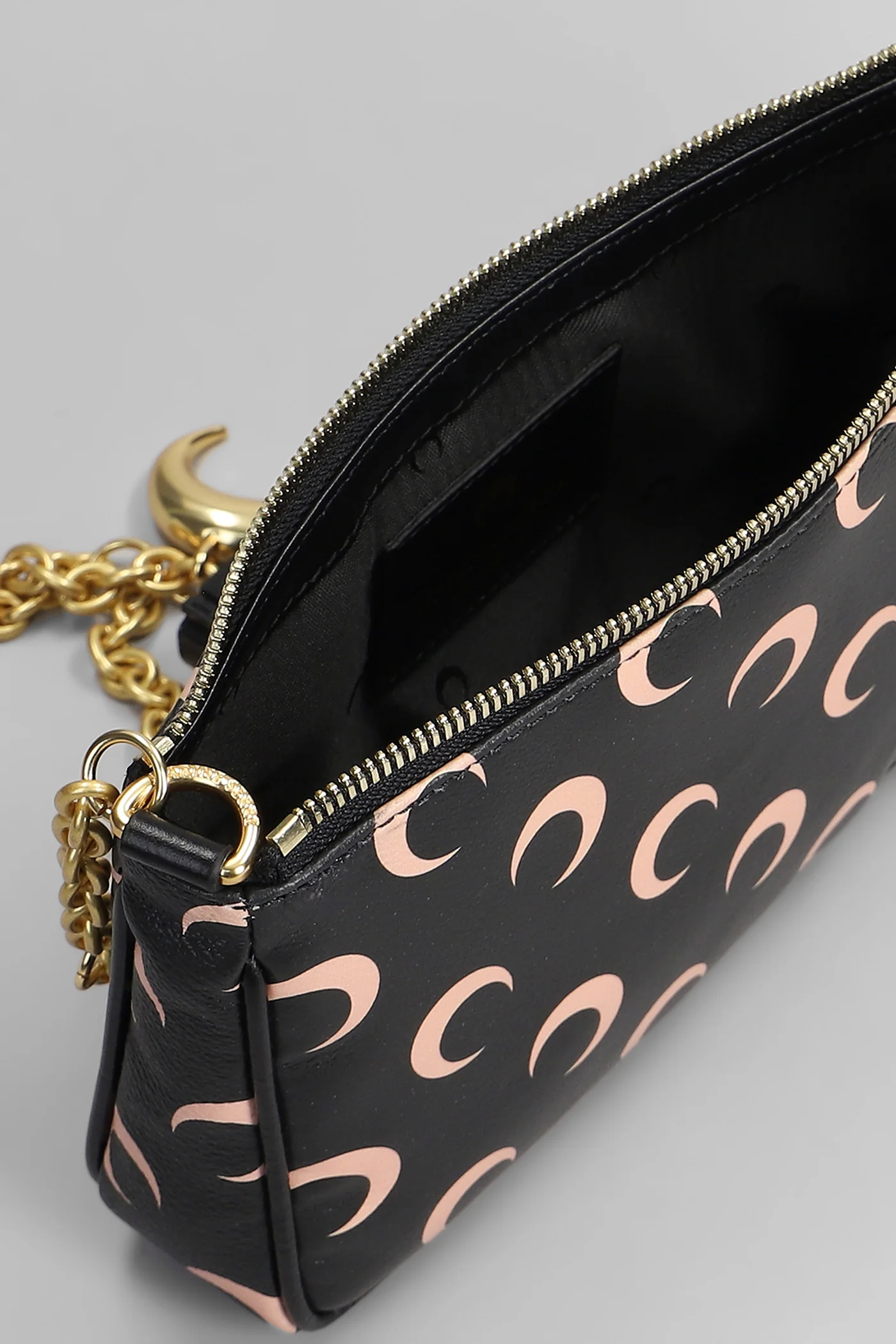 Shoulder bag in black Polyuretan - Image 32