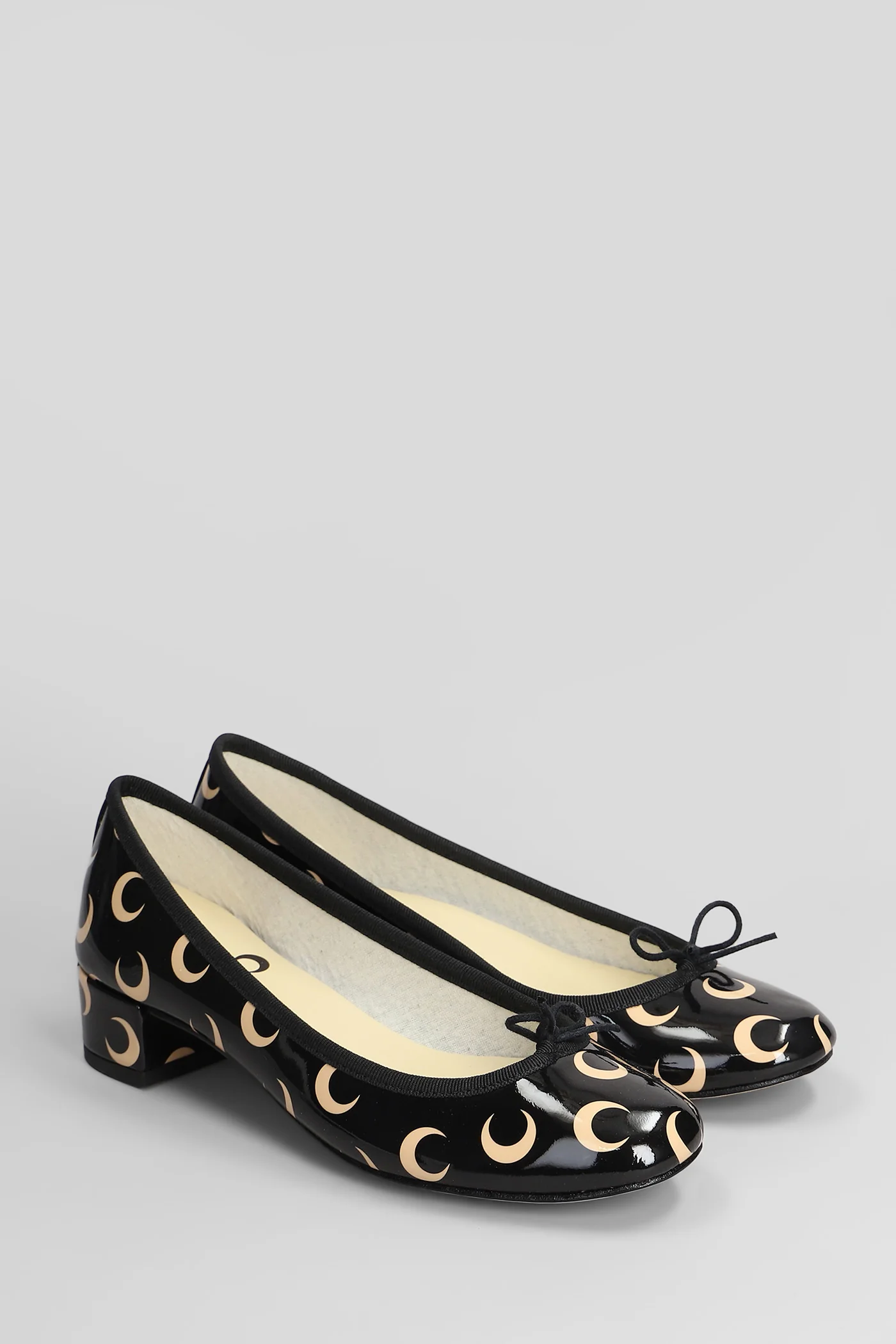 Camille Pumps in black leather - Image 2