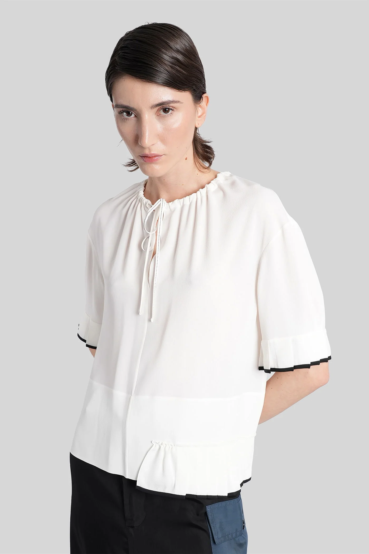 Blouse in white silk - Image 2