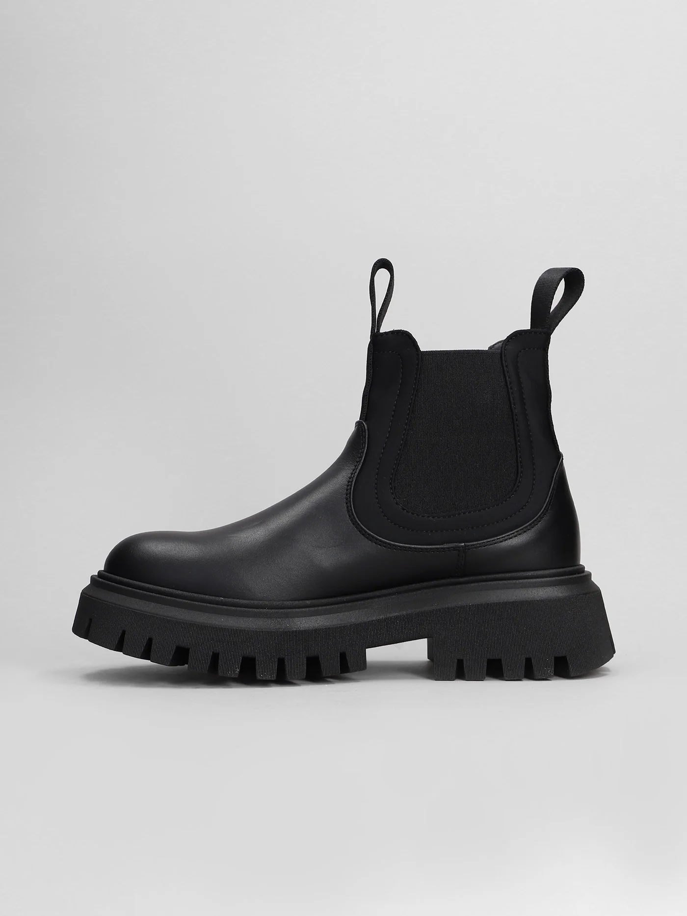 Combat boots in black leather - Image 3