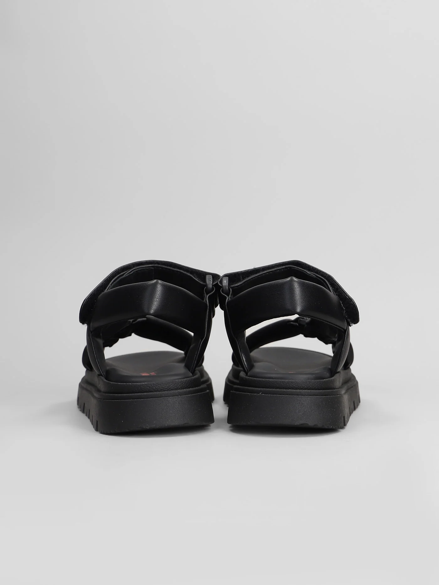 Sandals in black leather - Image 4