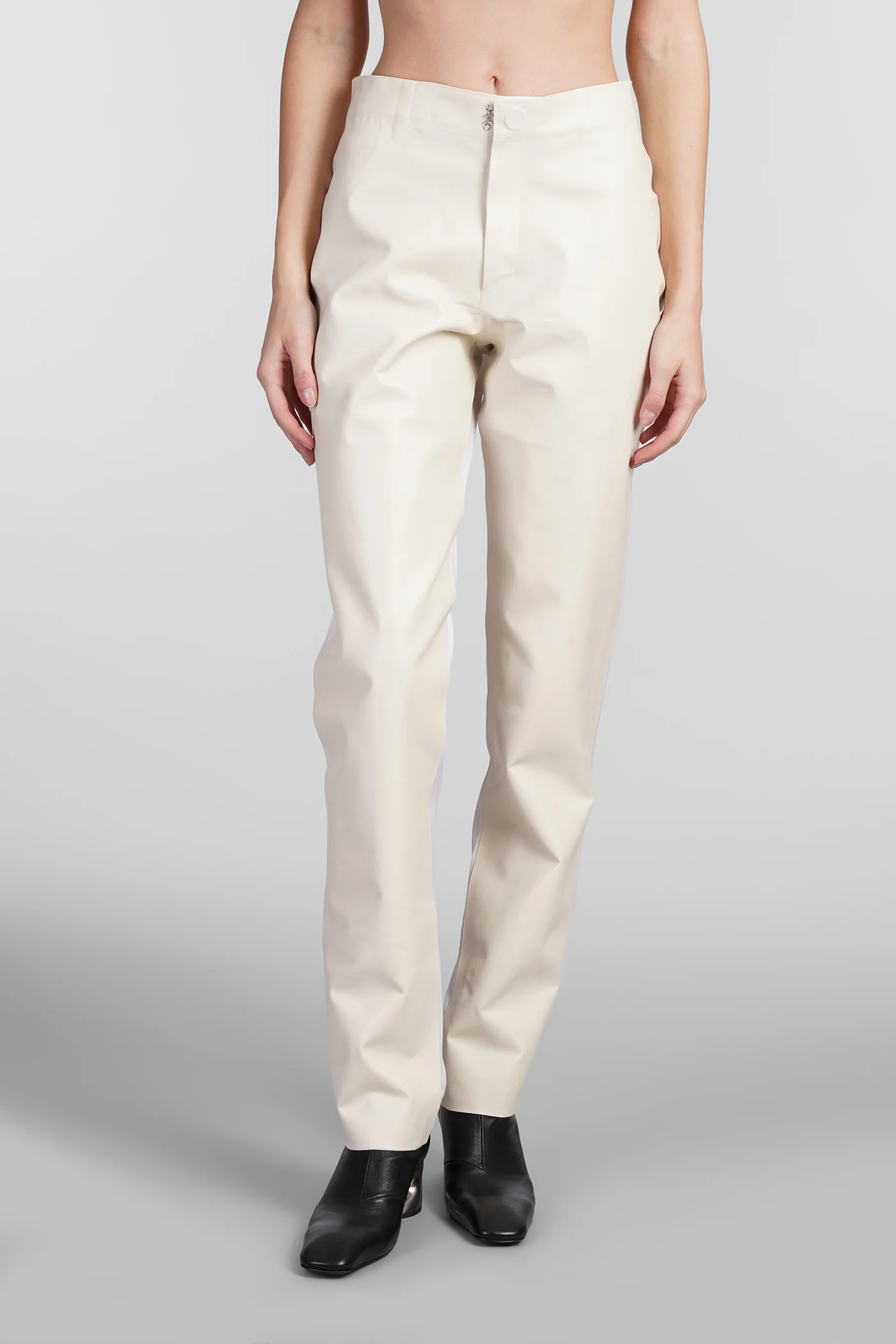 Pants in beige wool