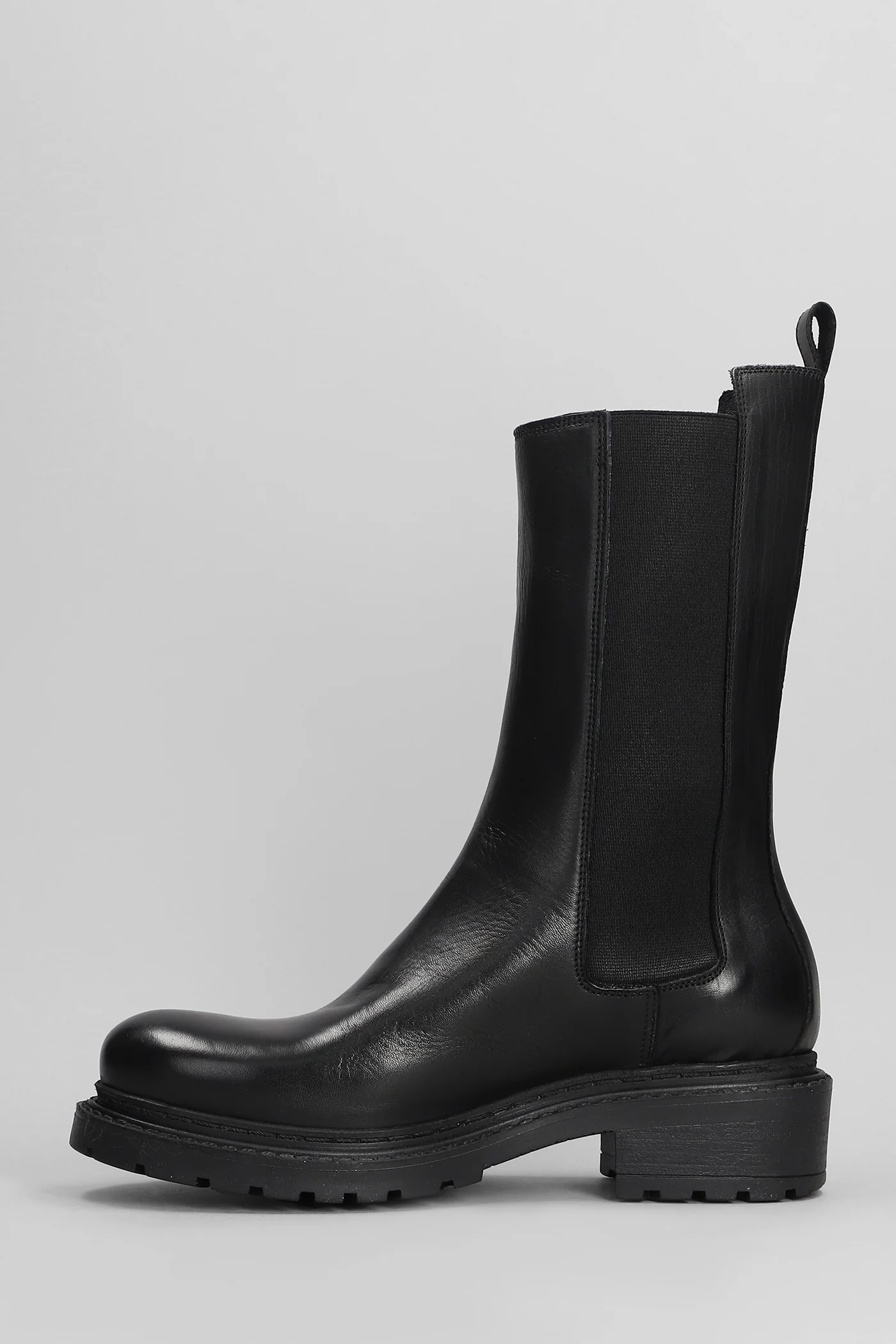 Combat boots in black leather - Image 3