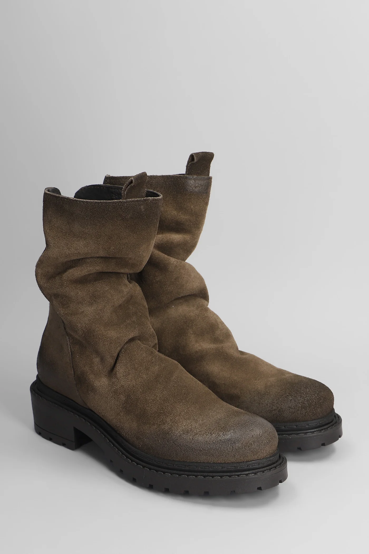 low heels Ankle boots in taupe leather - Image 2