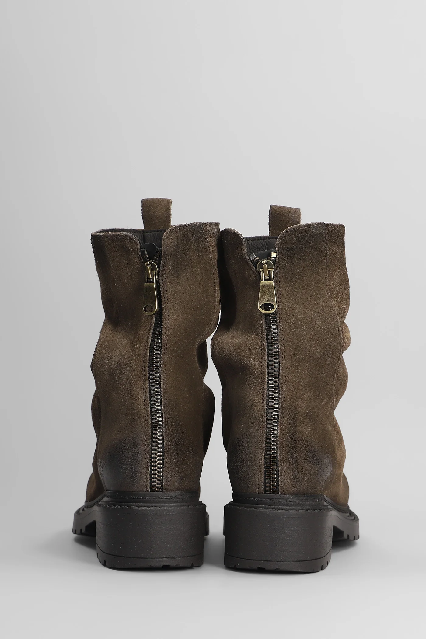 low heels Ankle boots in taupe leather - Image 4