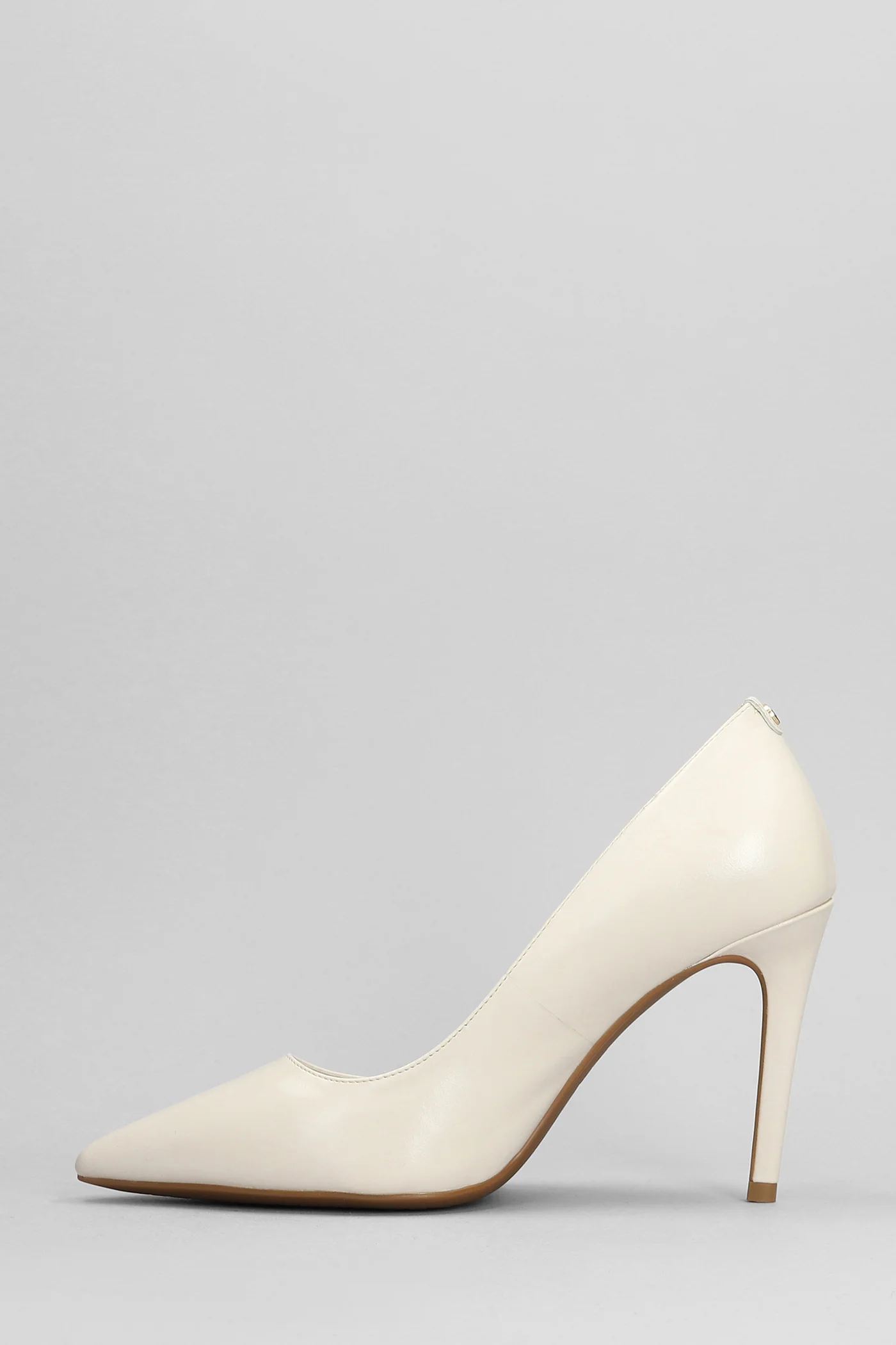 Alina Pumps in beige leather - Image 3