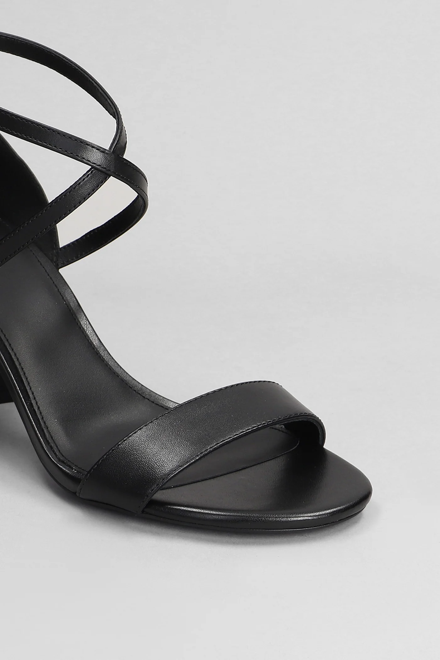 Sophie Sandals in black leather - Image 5