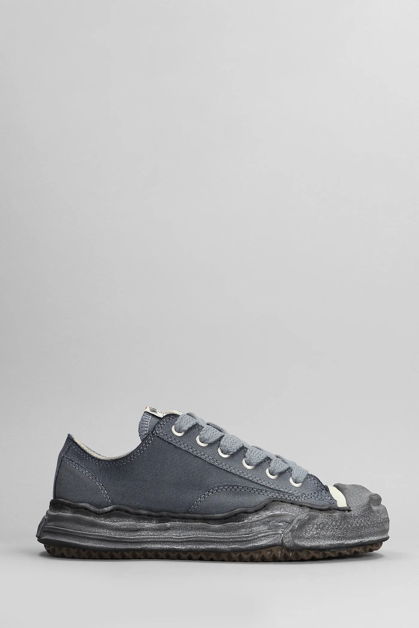 Hank Sneakers in black cotton