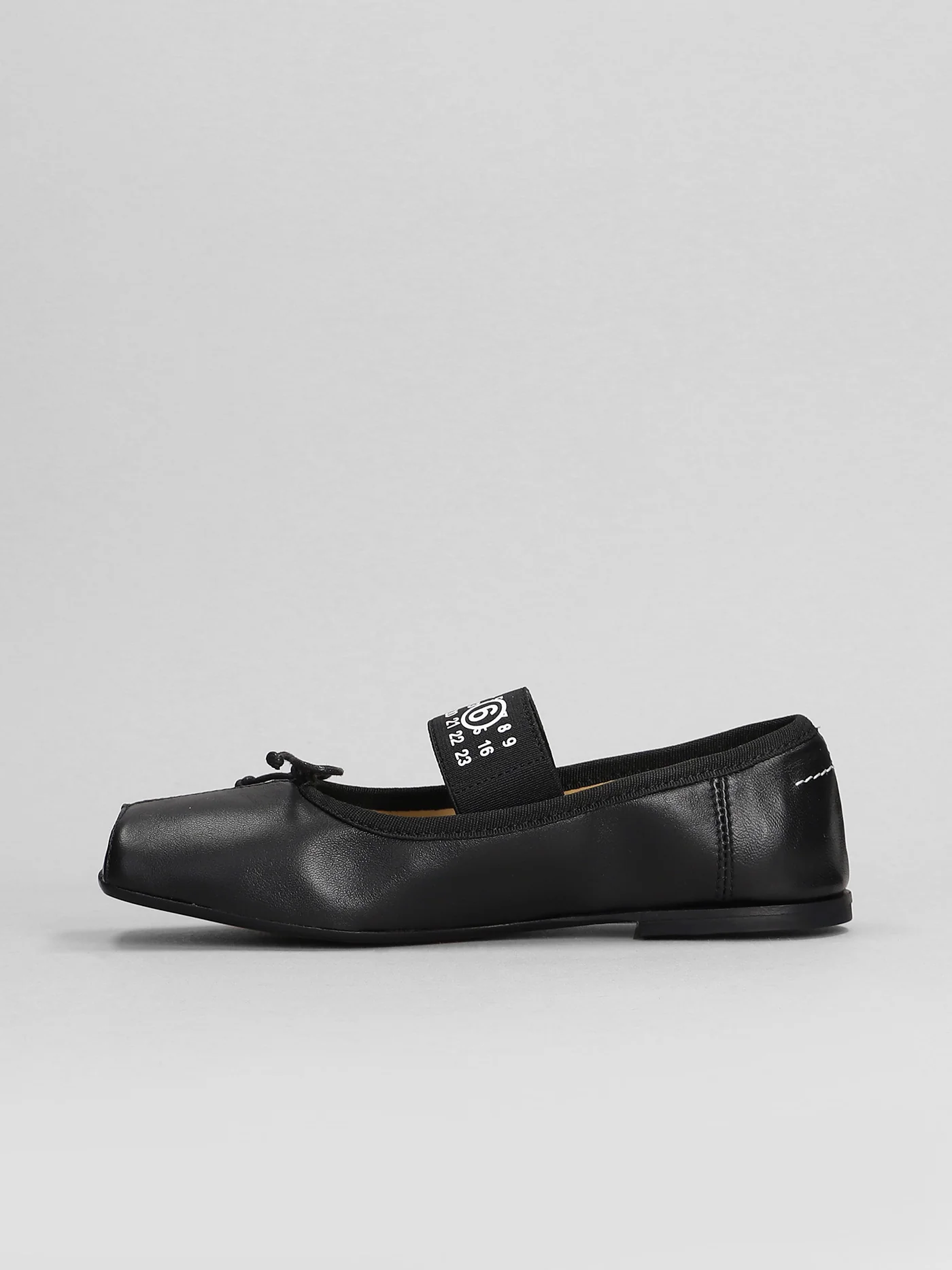 Ballet flats in black leather - Image 3