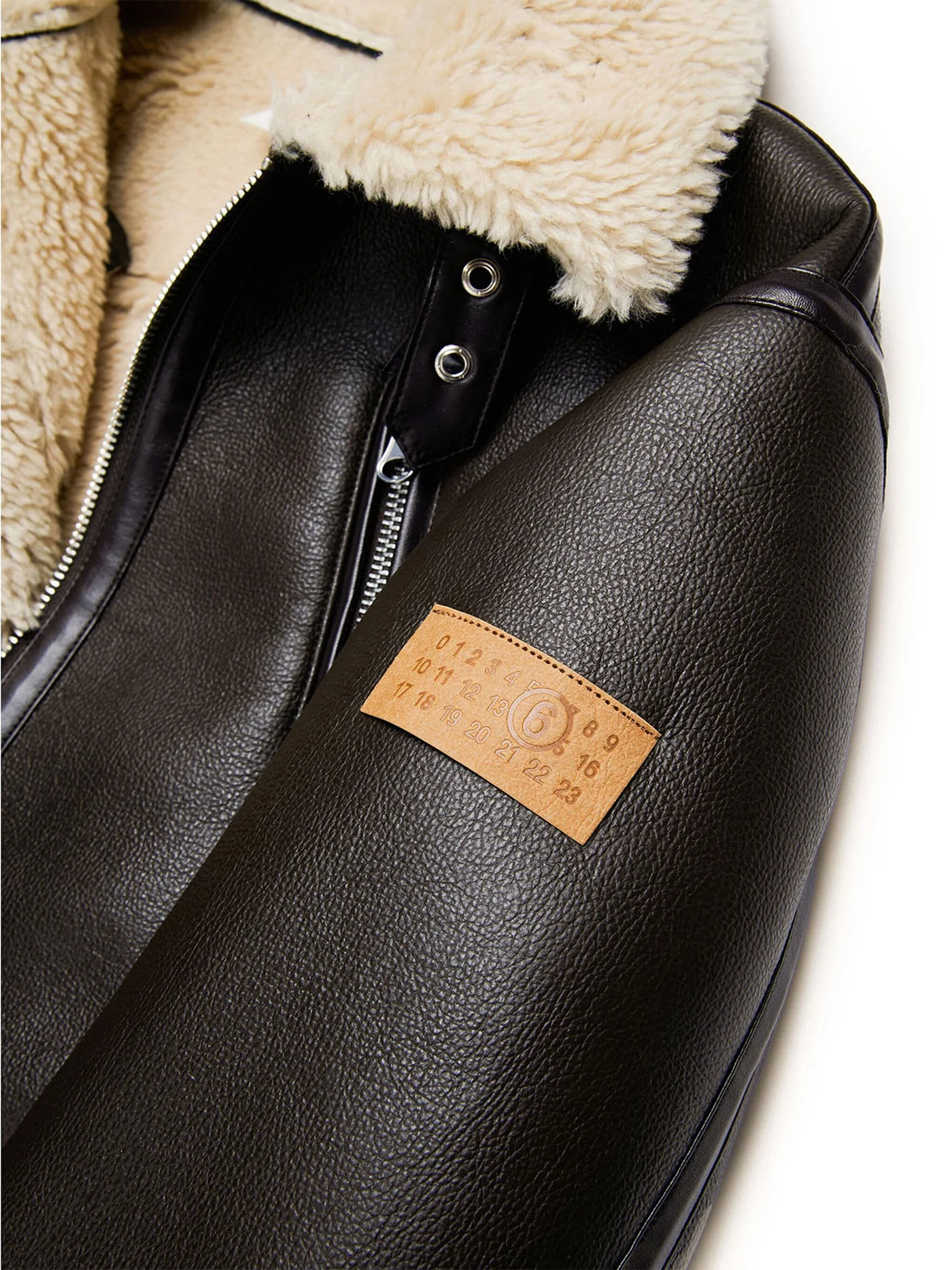 Shearling in brown polyester - Image 4