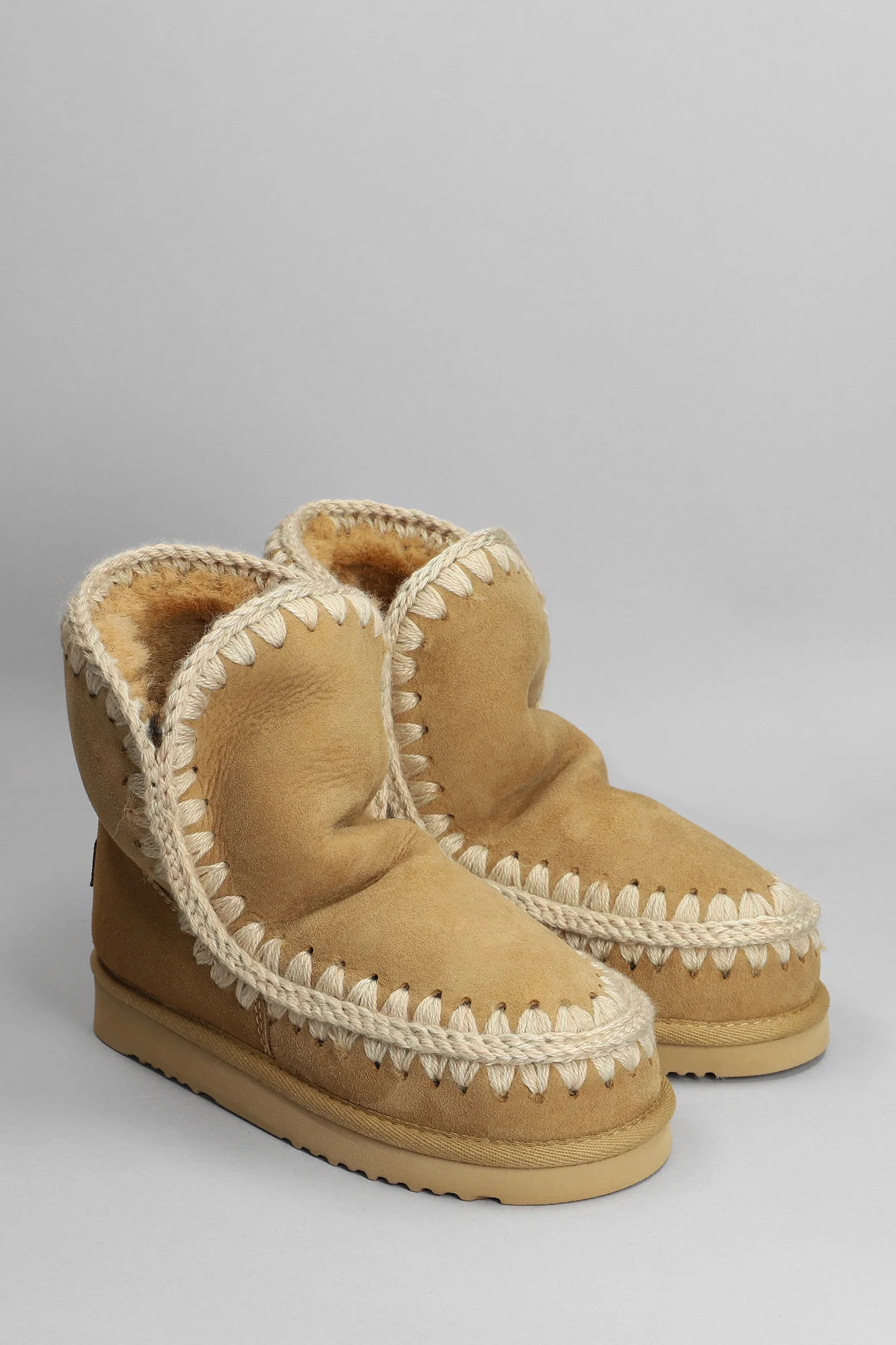 Eskimo 18 low heels Ankle boots in beige suede - Image 2