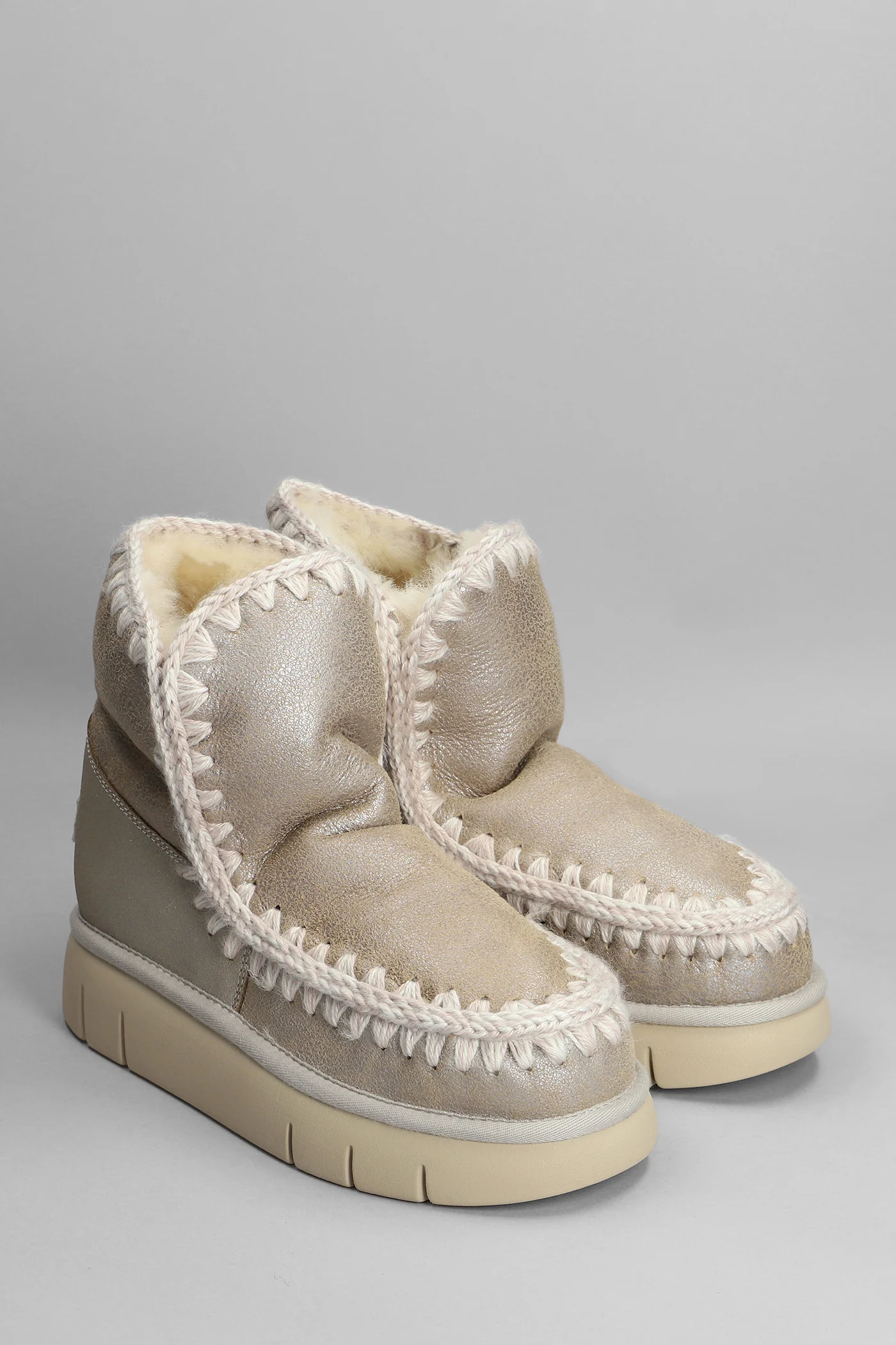 Eskimo 18 low heels Ankle boots in beige suede - Image 2