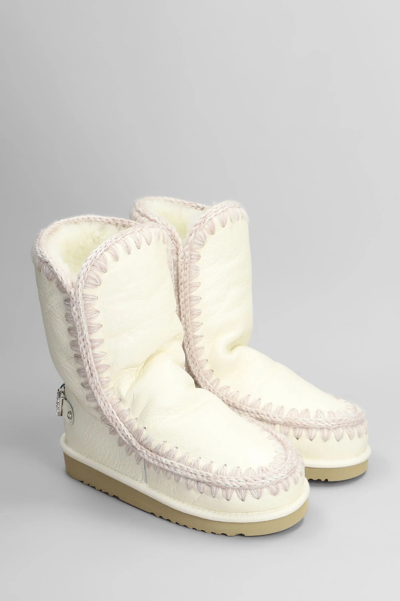 Eskimo 24 low heels Ankle boots in white suede - Image 2
