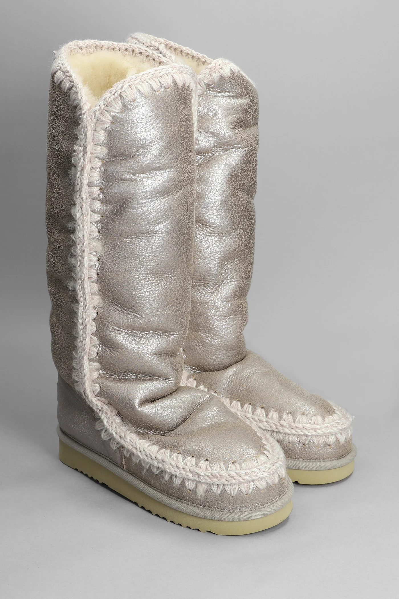 Eskimo 40 low heels boots in beige suede - Image 2