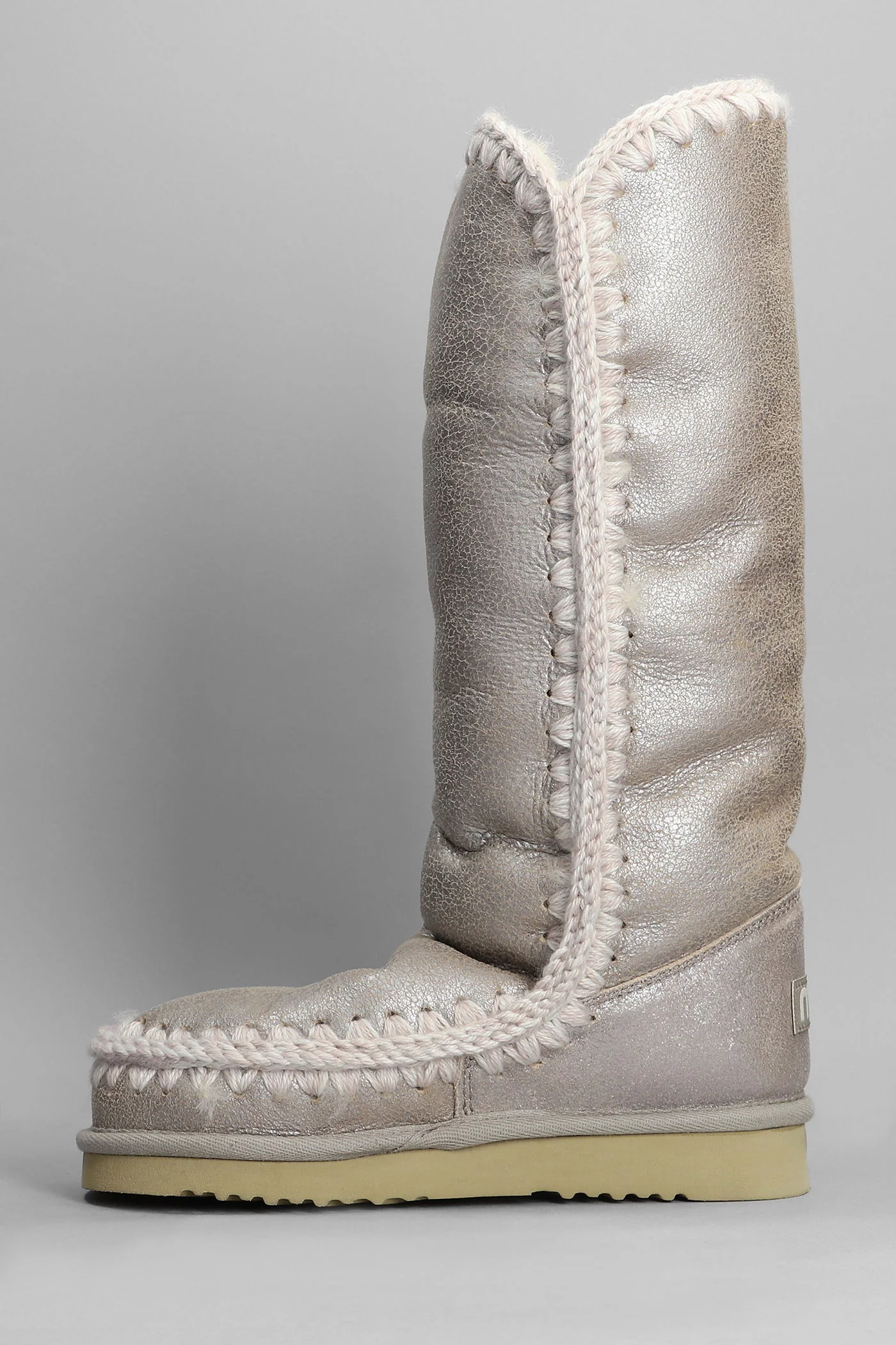 Eskimo 40 low heels boots in beige suede - Image 3
