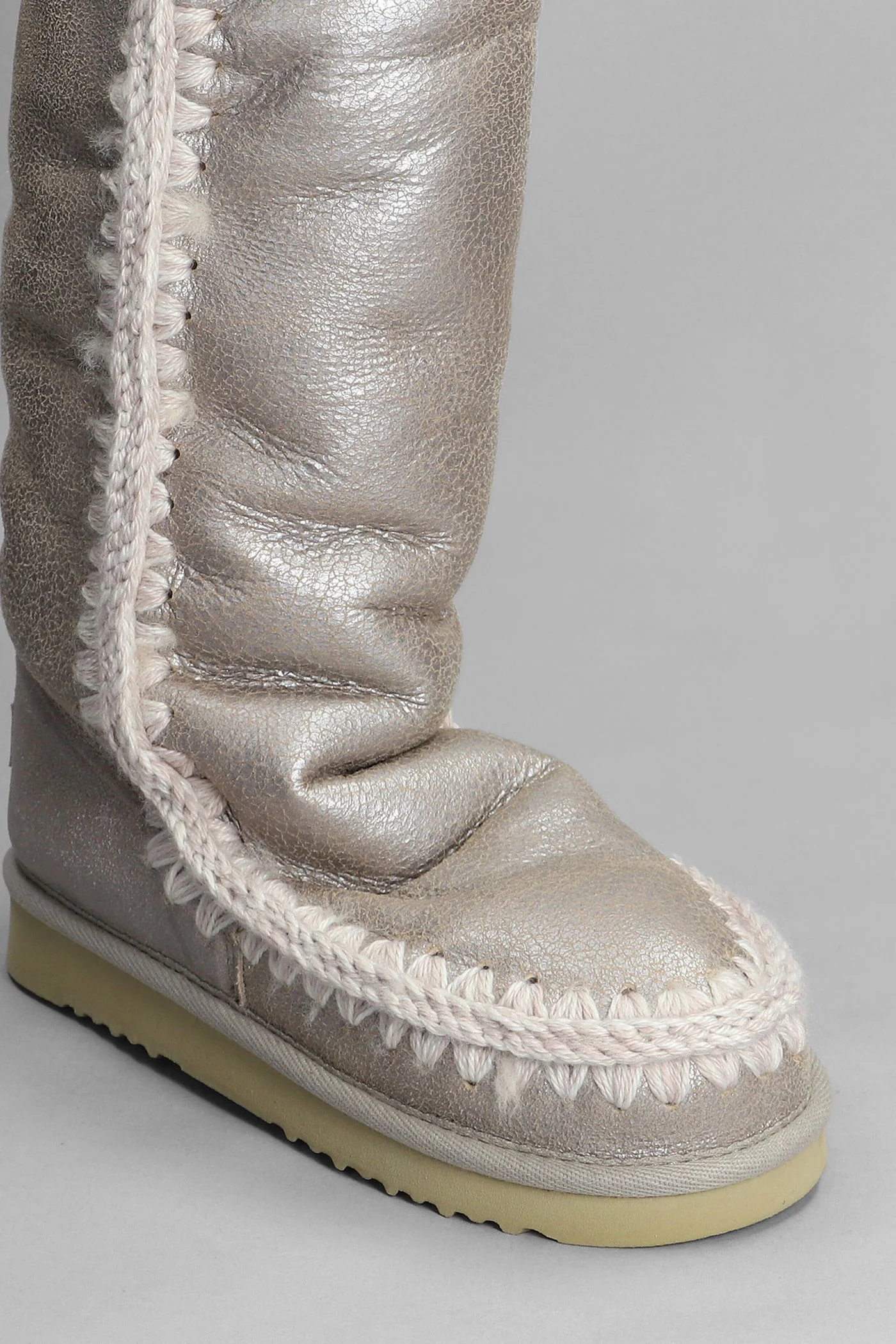 Eskimo 40 low heels boots in beige suede - Image 5