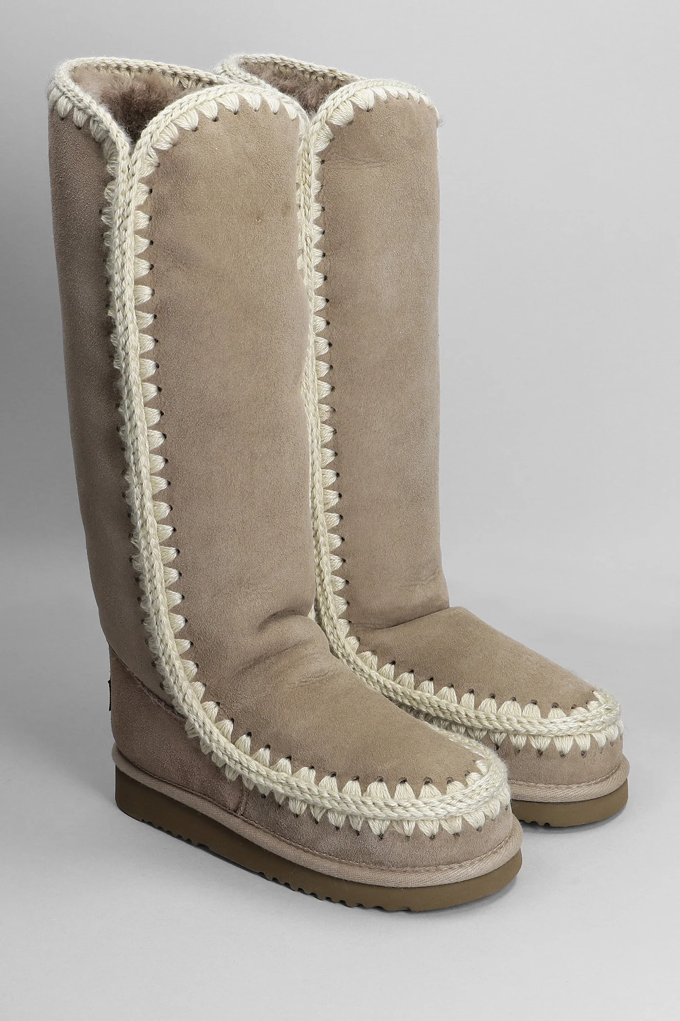 Eskimo 40 low heels boots in taupe suede - Image 2