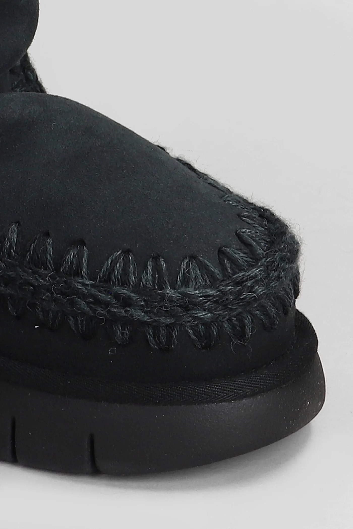 Eskimo bounce 40 low heels boots in black suede - Image 5