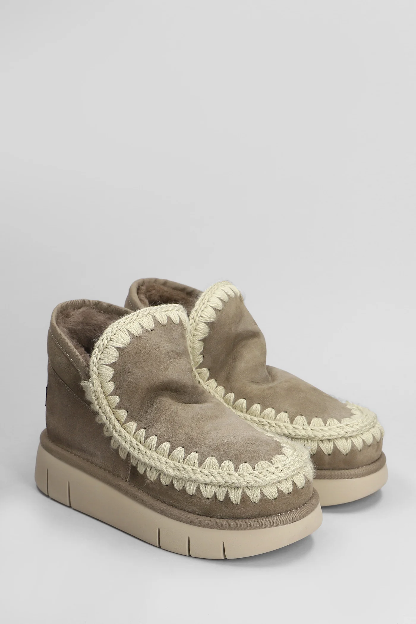 Eskimo bounce low heels Ankle boots in grey suede - Image 2