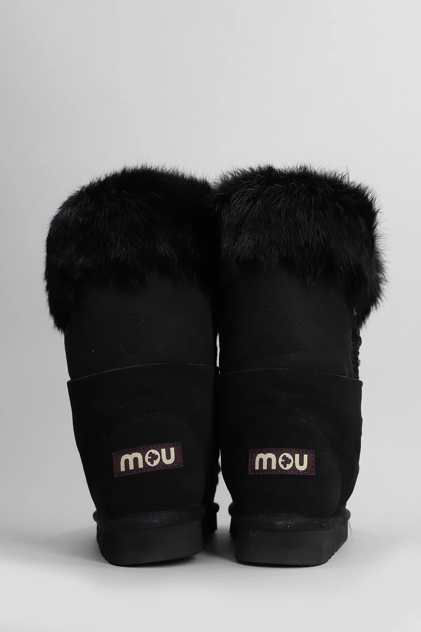 Eskimo lace and fur low heels boots in black suede - Image 4