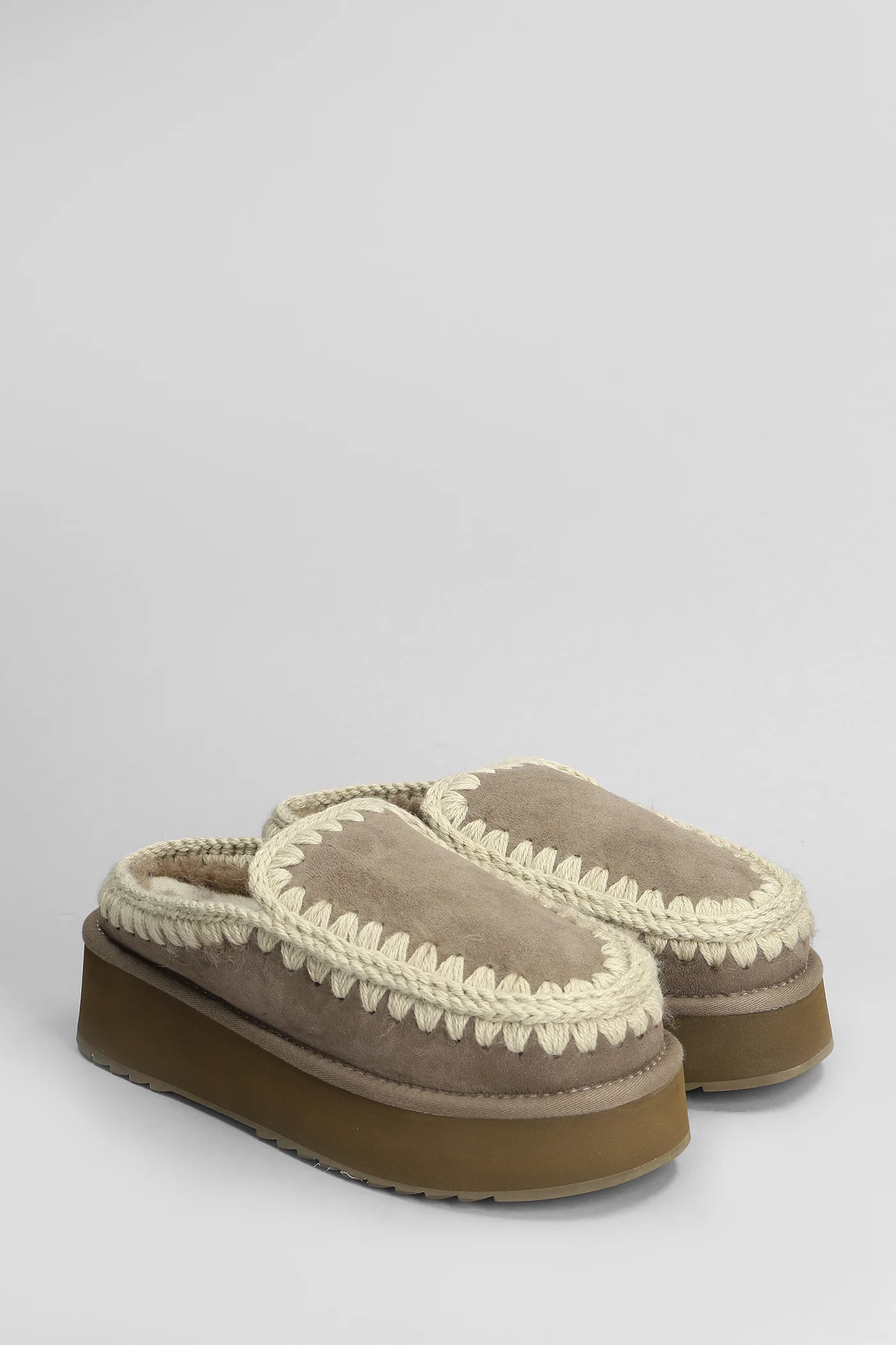 Eskimo platform Slipper-Mule in grey suede - Image 2