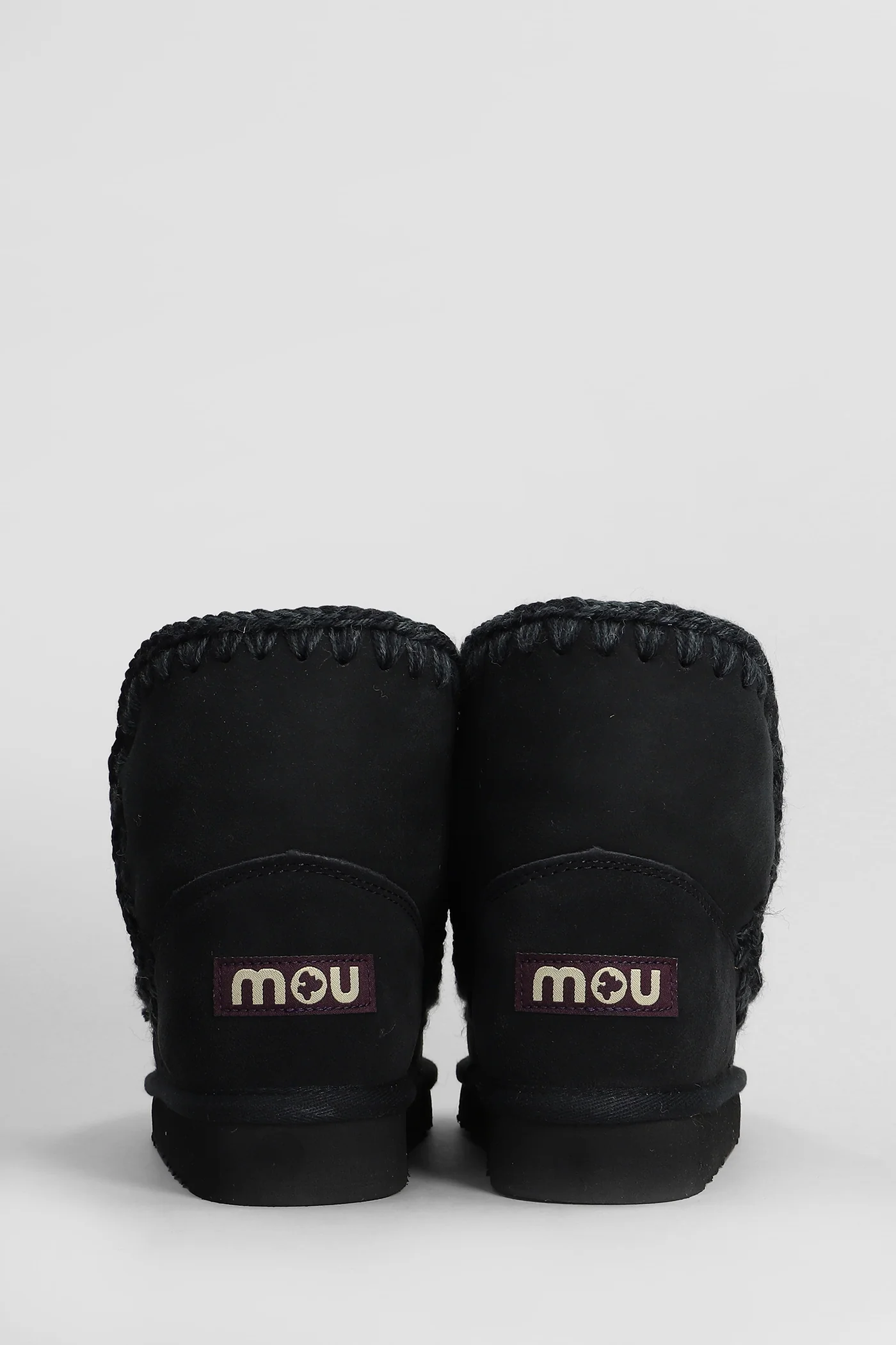 Eskimo scoubidoo low heels Ankle boots in black leather - Image 4