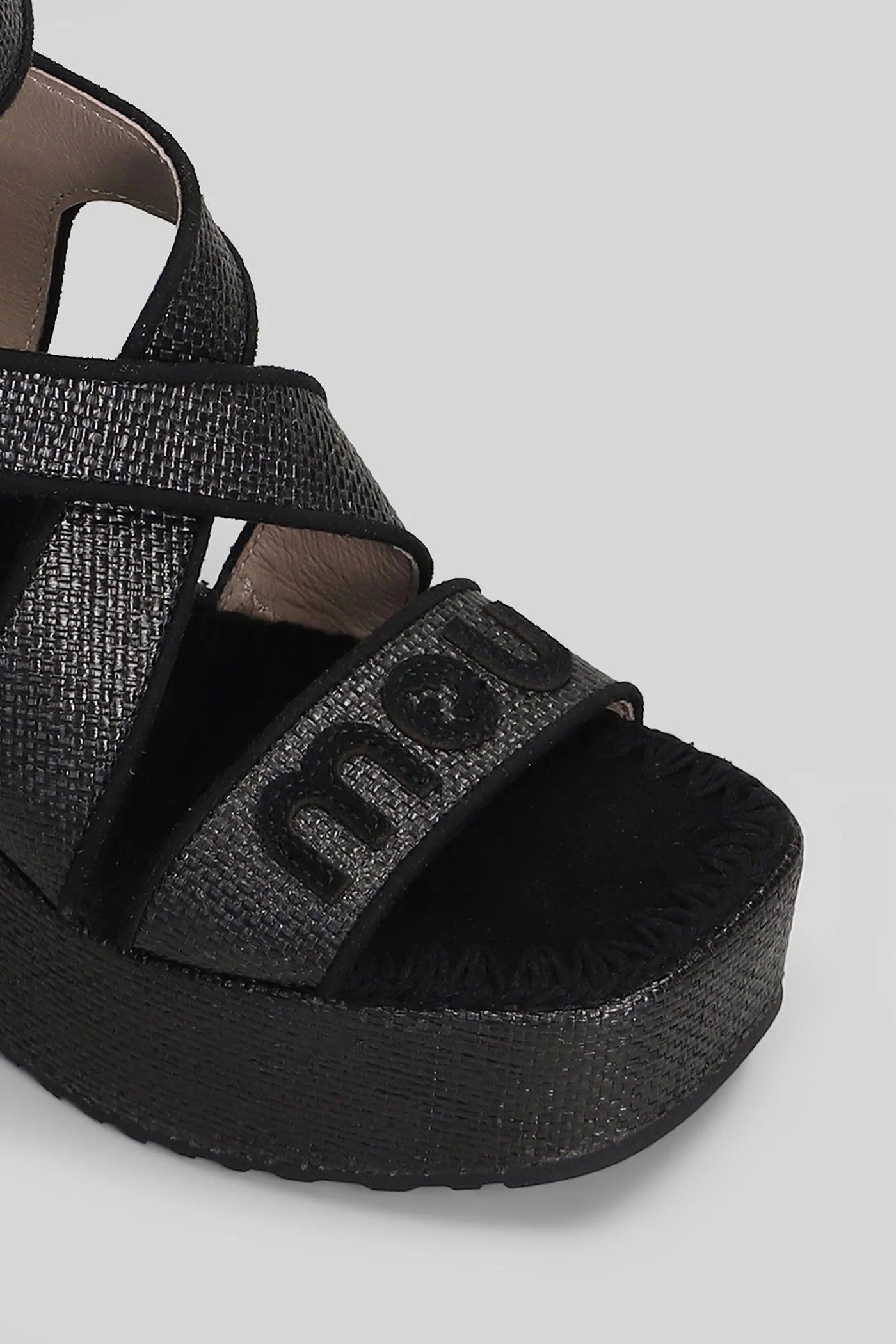 Rafia Platform Sandals in black raffia - Image 4