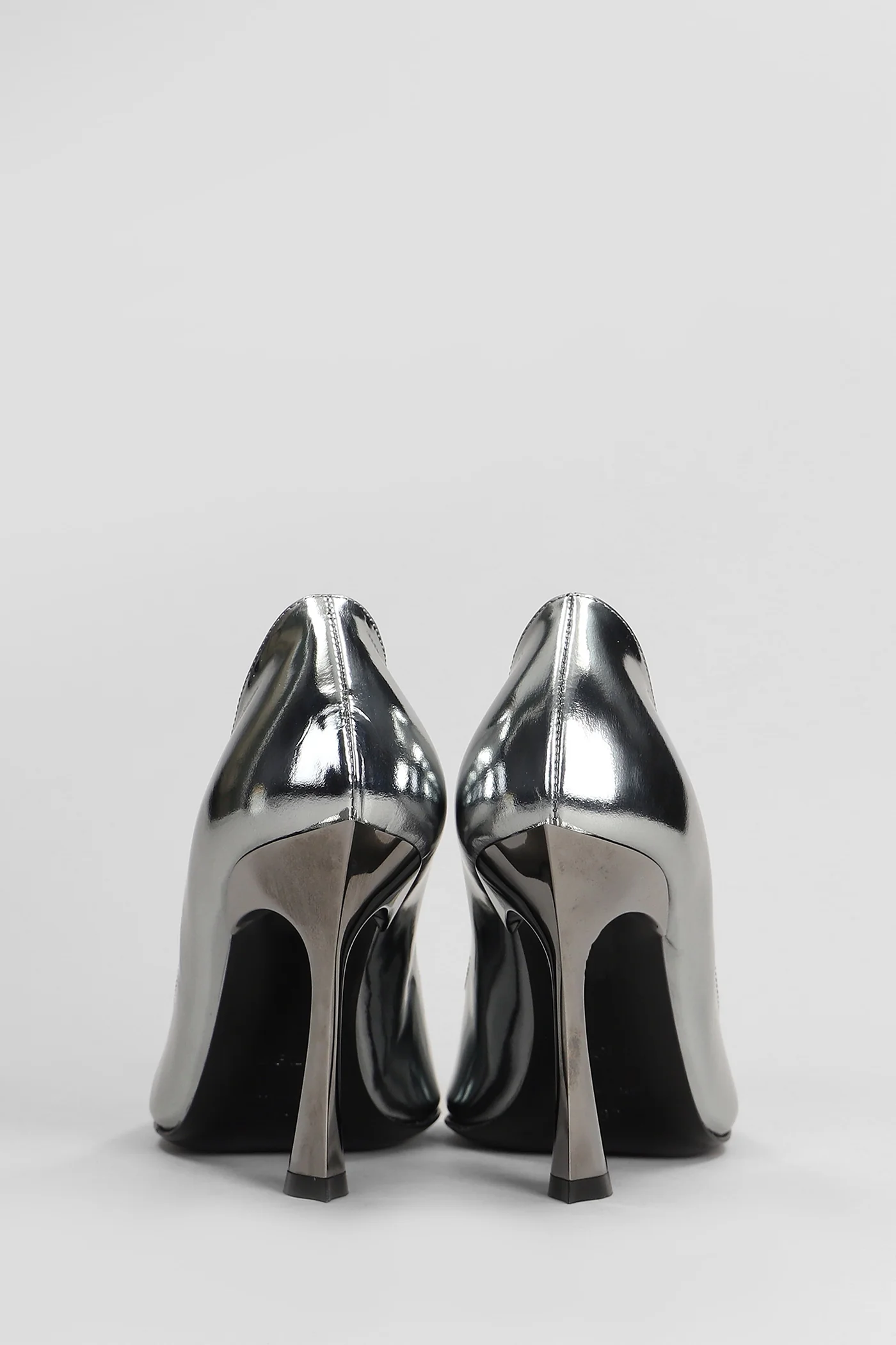 Pumps in silver leather - Image 4