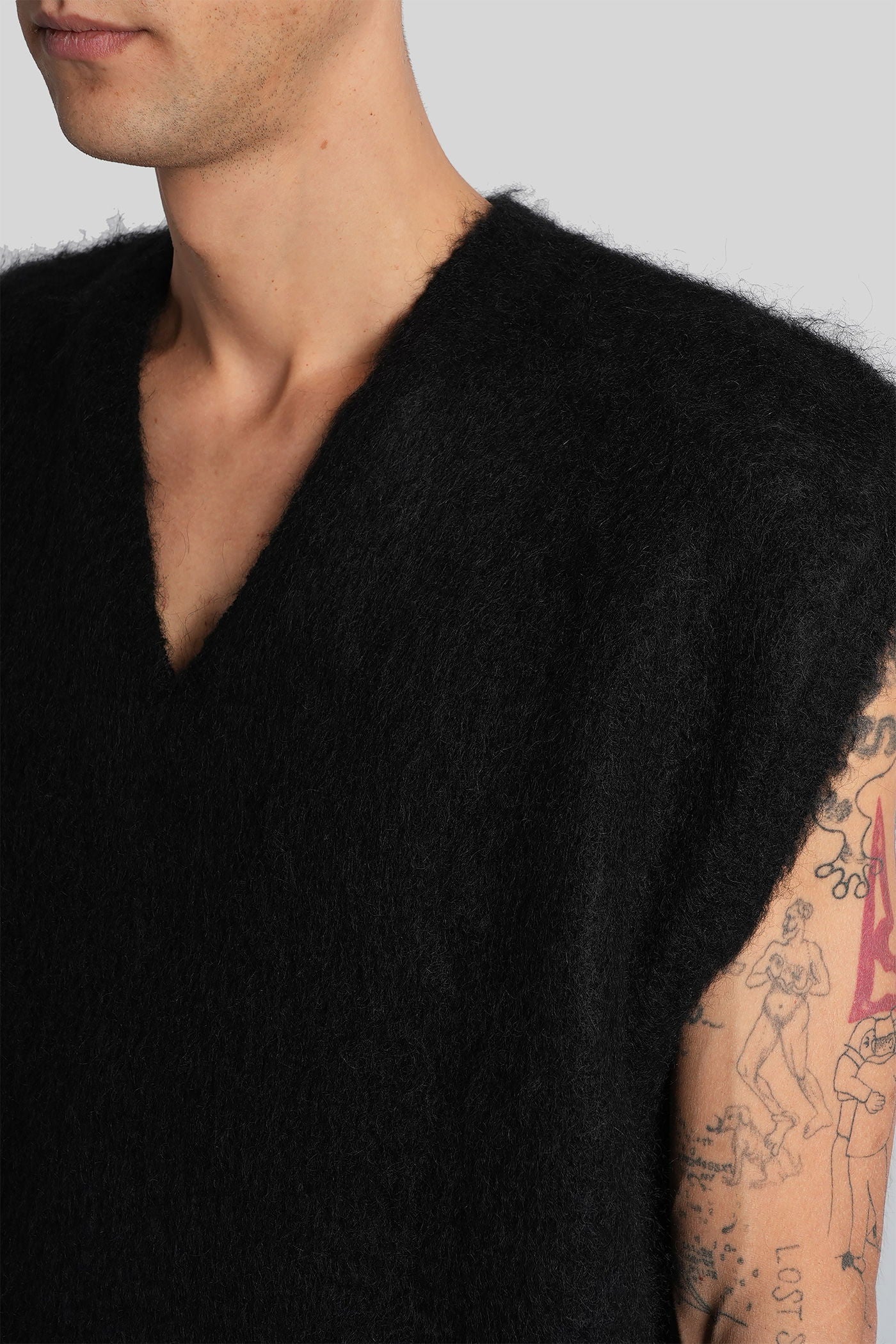 Vest in black wool - Image 10