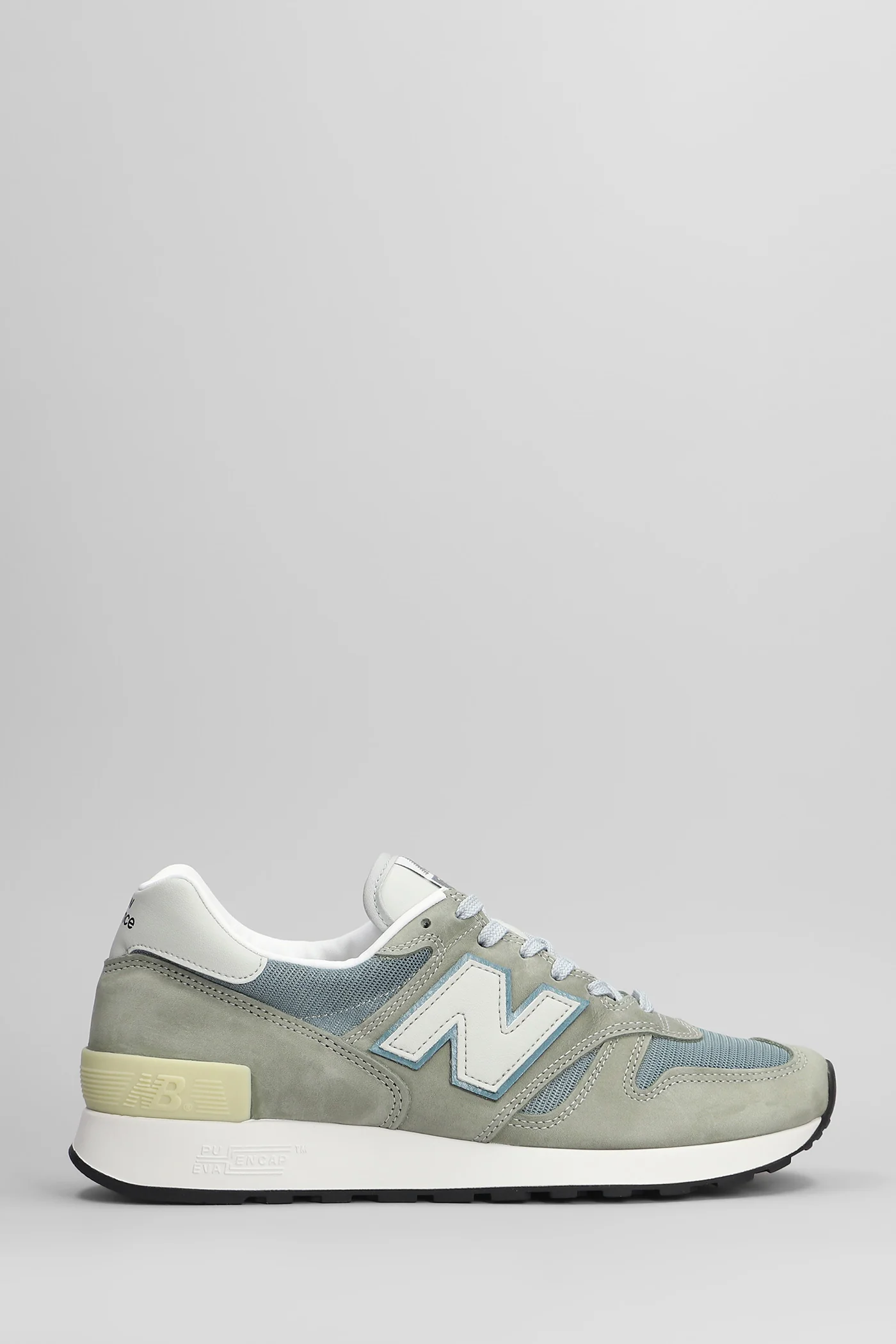 1300 Sneakers in grey nubuck