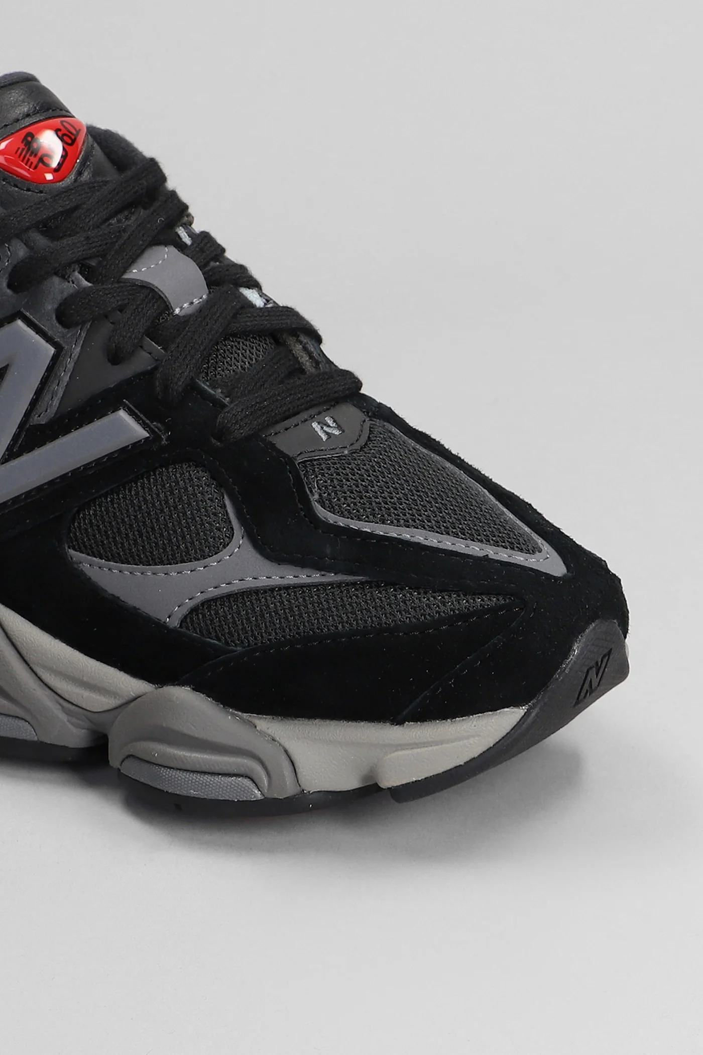 9060 Sneakers in black Suede and fabric - Image 5