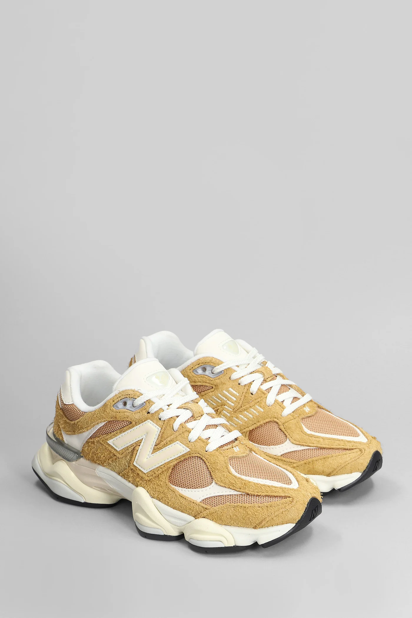 9060 Sneakers in leather color suede - Image 2