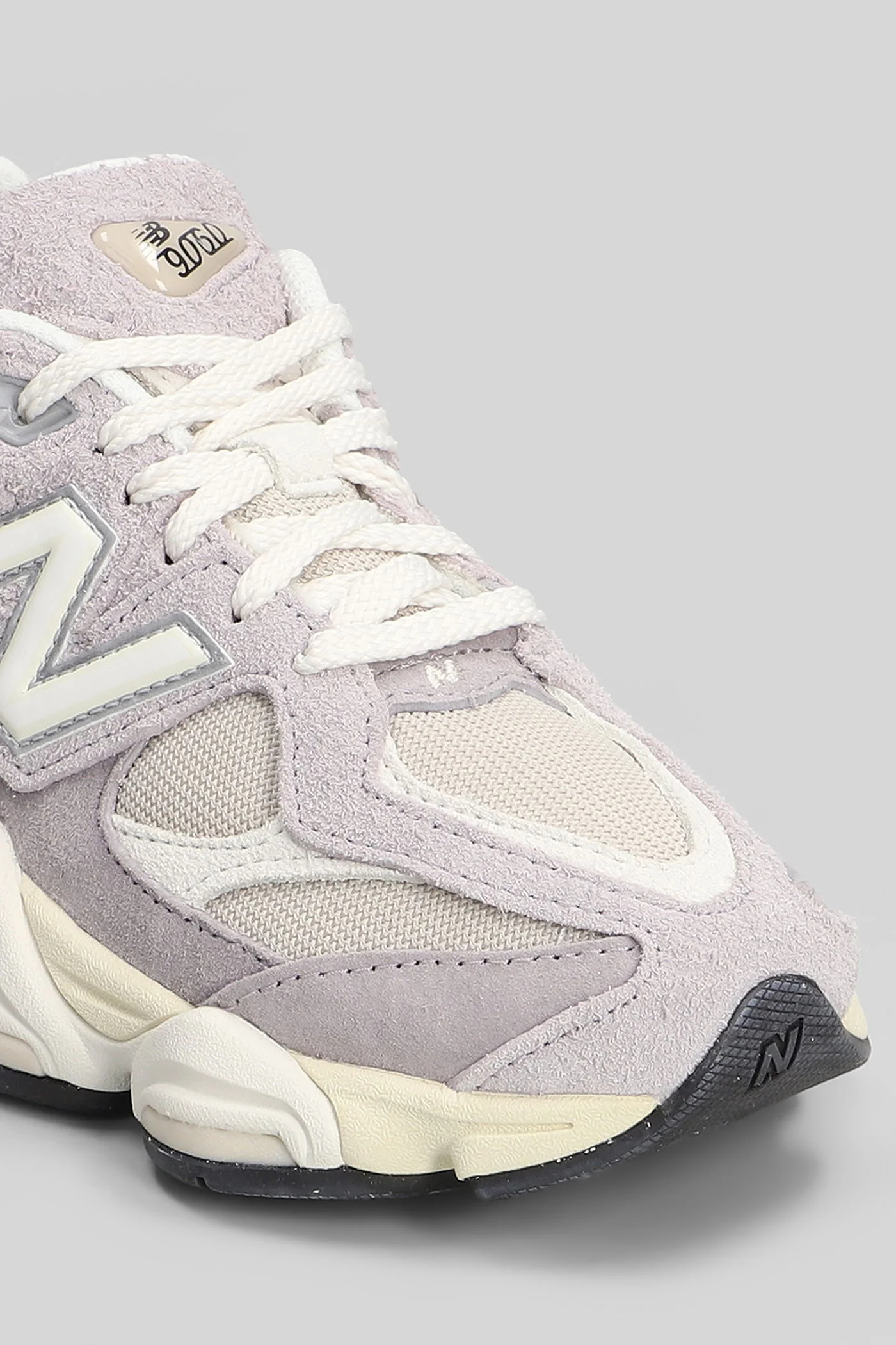 9060 Sneakers in Viola Suede and fabric - Image 5