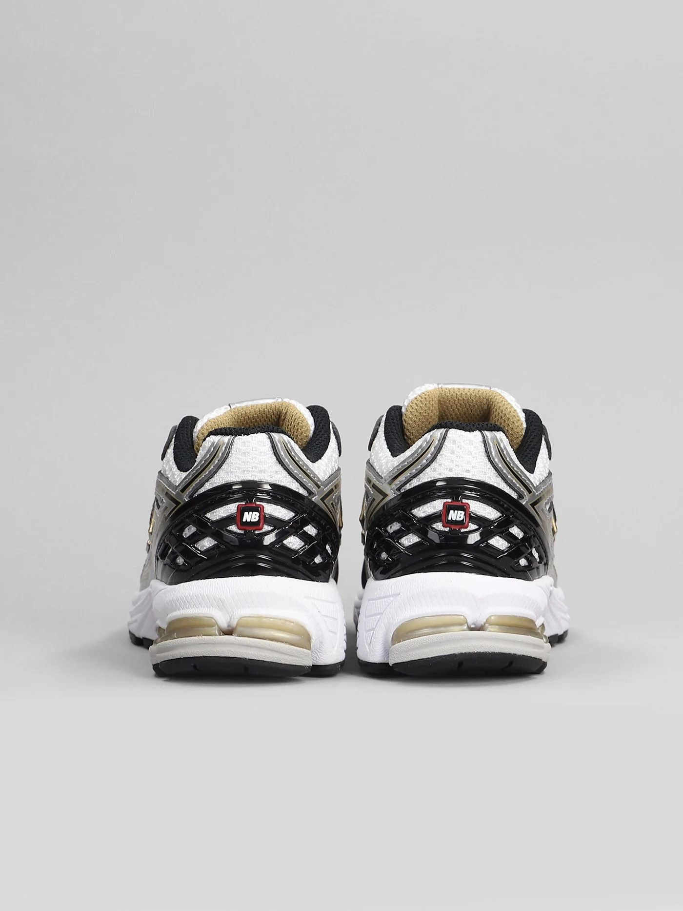 1906R Sneakers in silver leather and fabric - Image 4