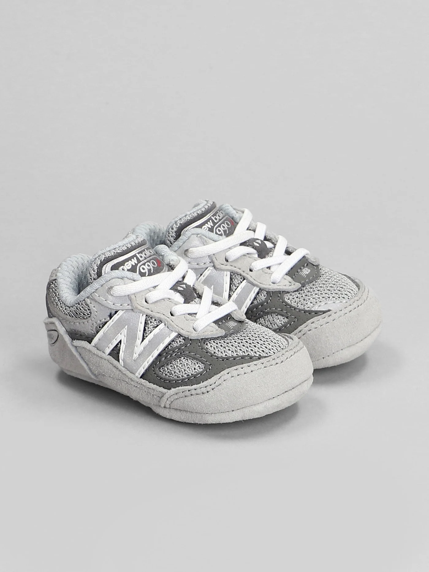 990 Sneakers in grey leather and fabric - Image 2
