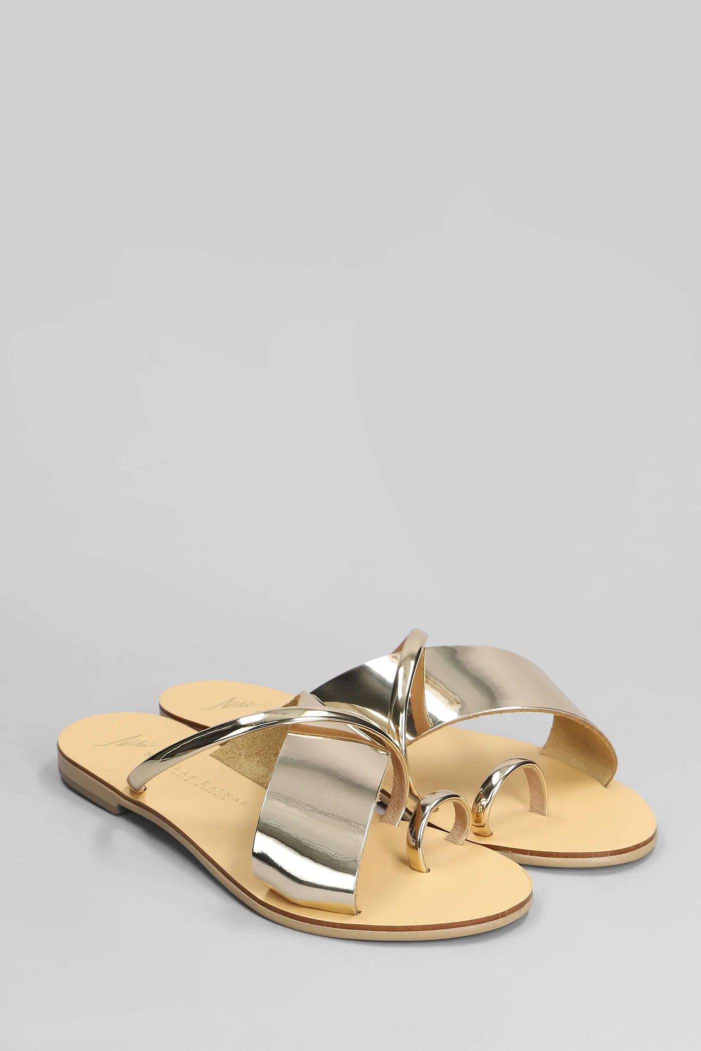Flats in gold leather - Image 2