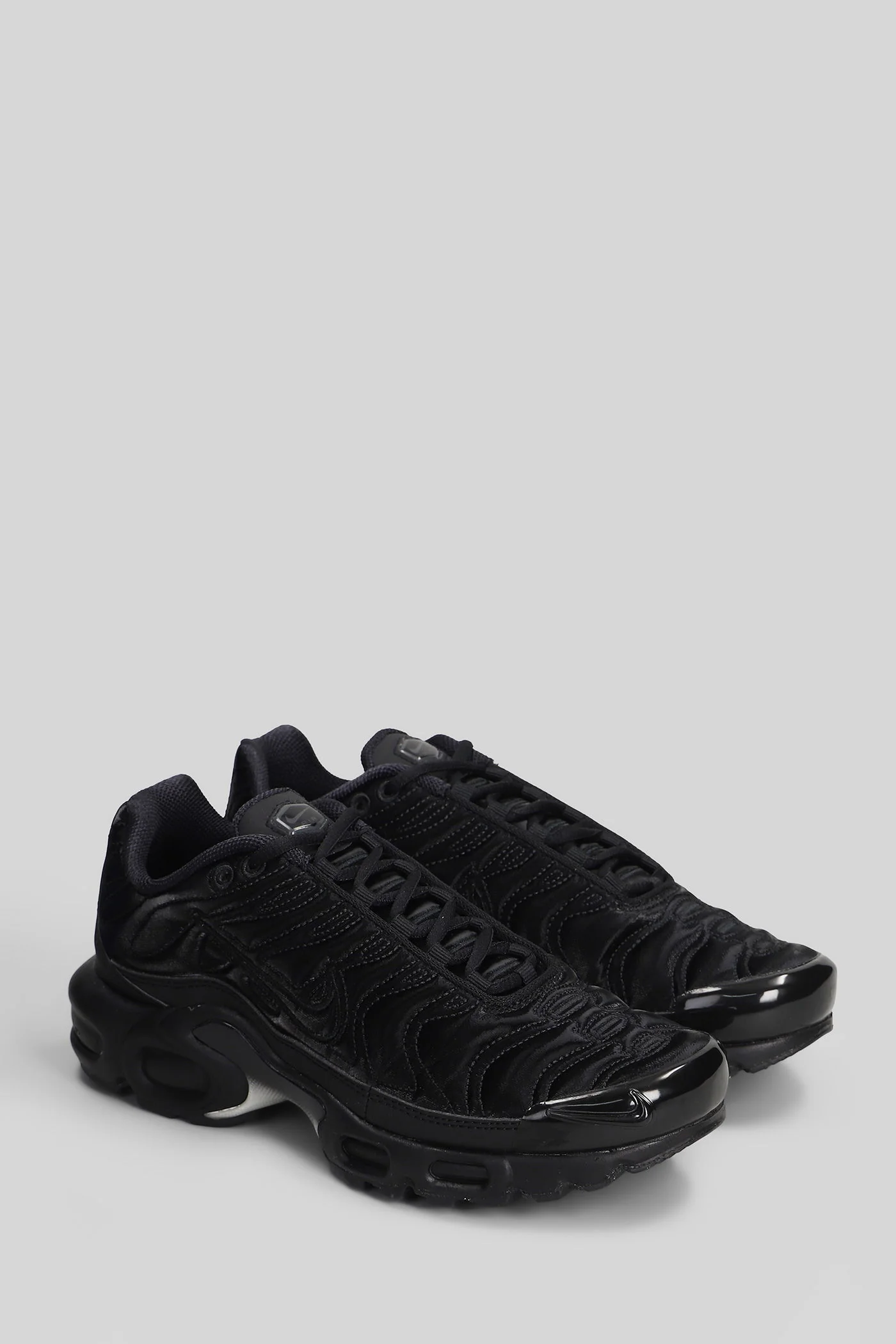 Air Max Plus Sneakers in black leather and fabric - Image 2