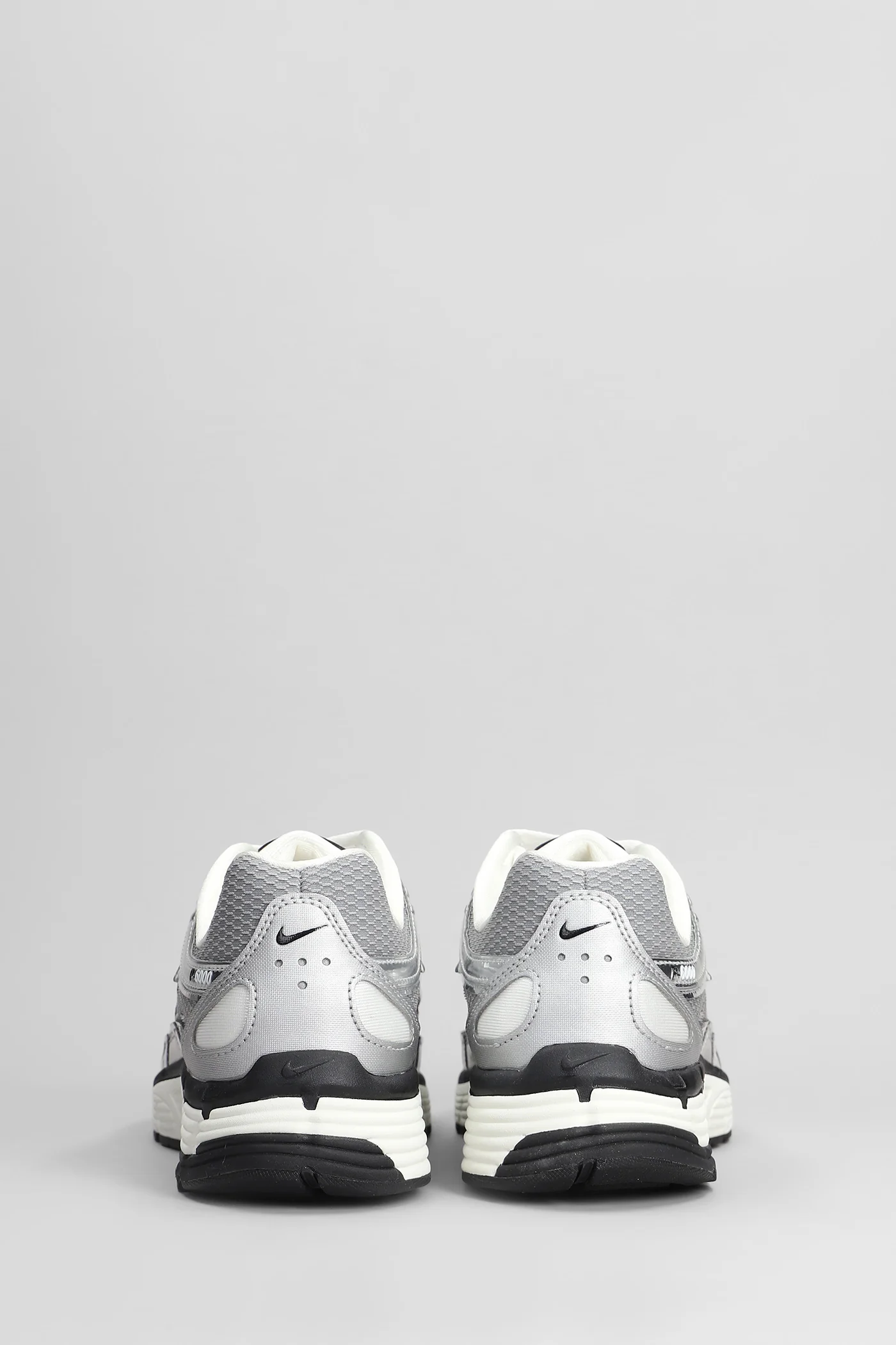 P-6000 Sneakers in silver leather and fabric - Image 3