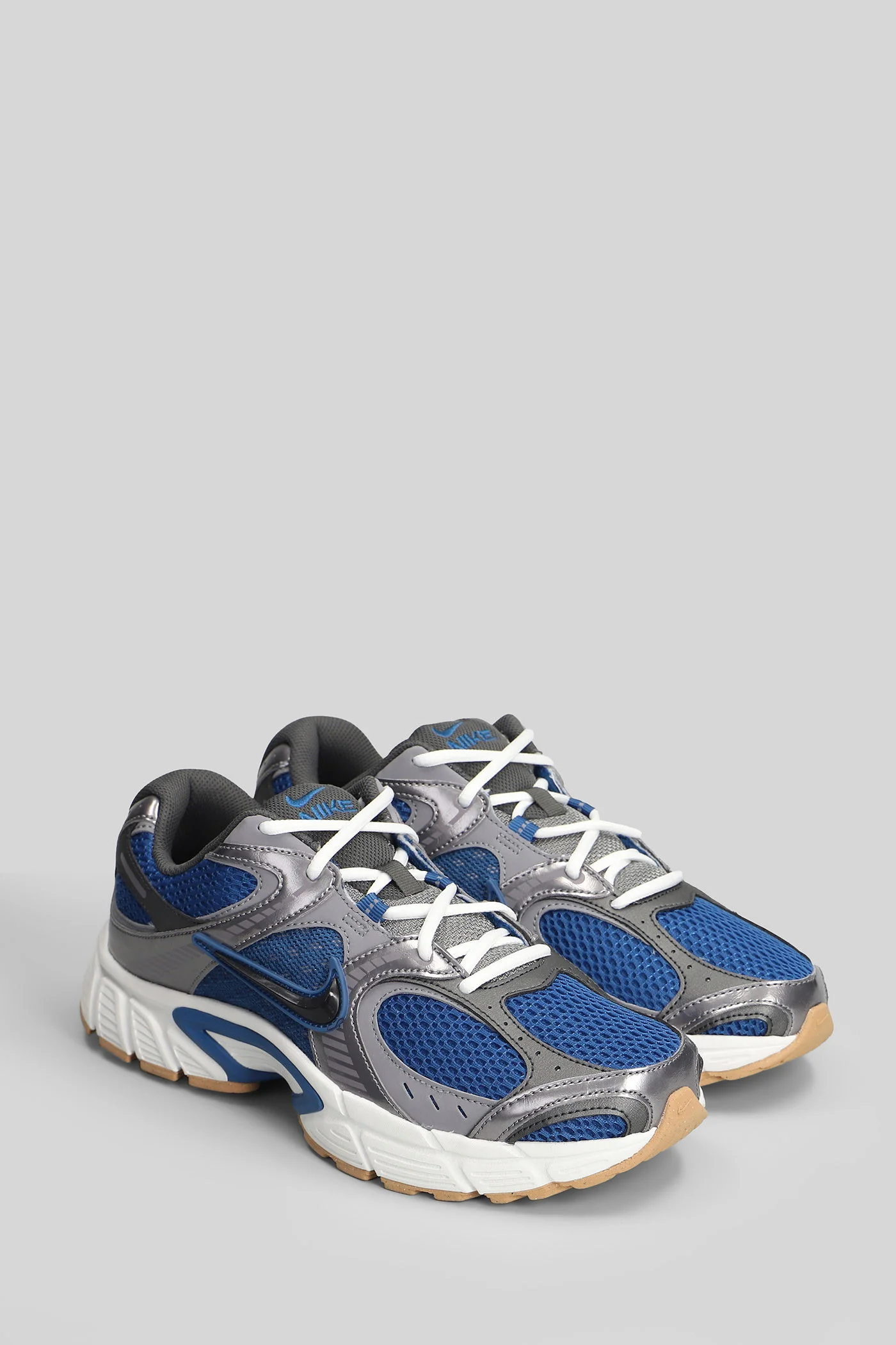 V5 Rnr Sneakers in silver leather and fabric - Image 2