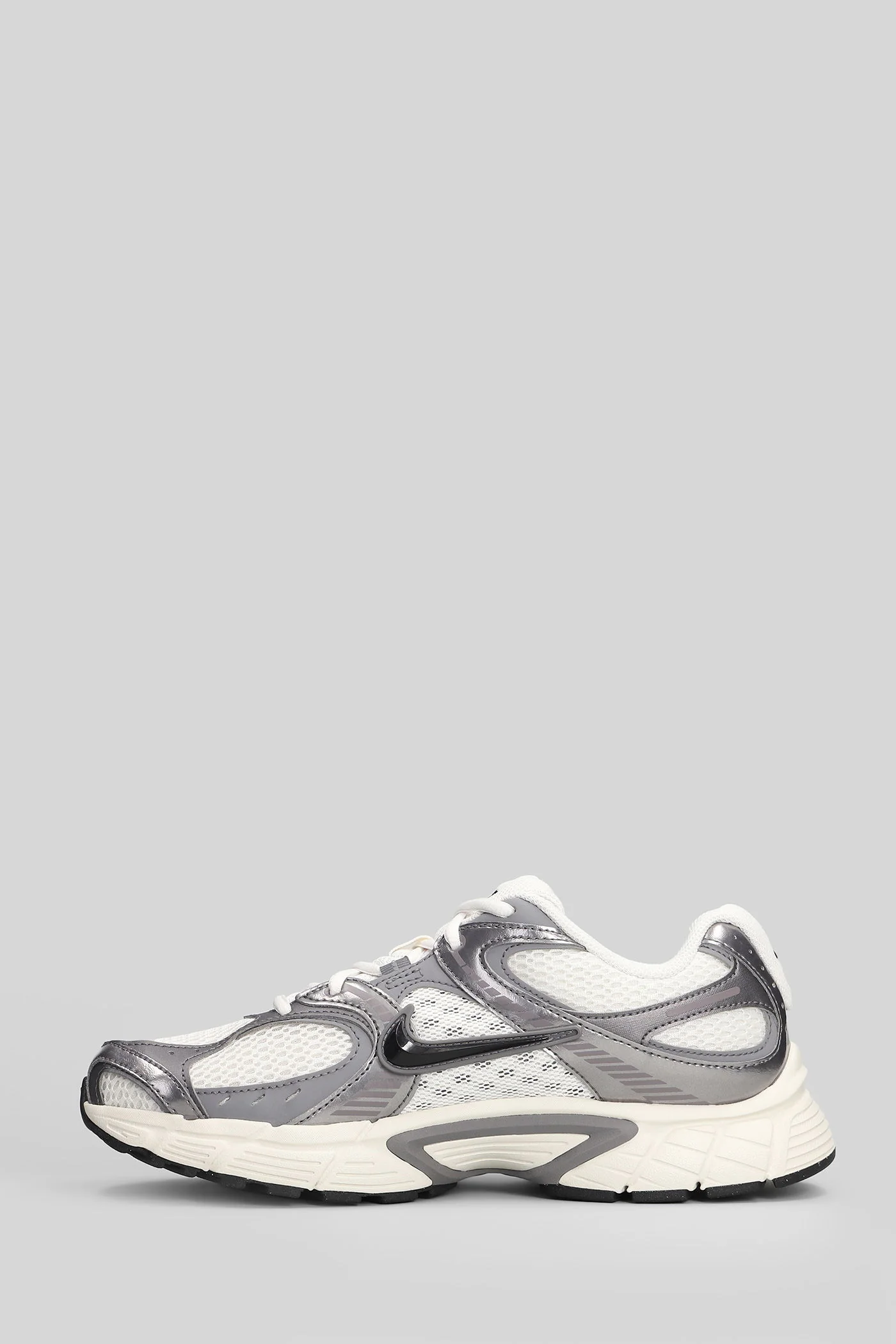 V5 Rnr Sneakers in white leather and fabric - Image 3