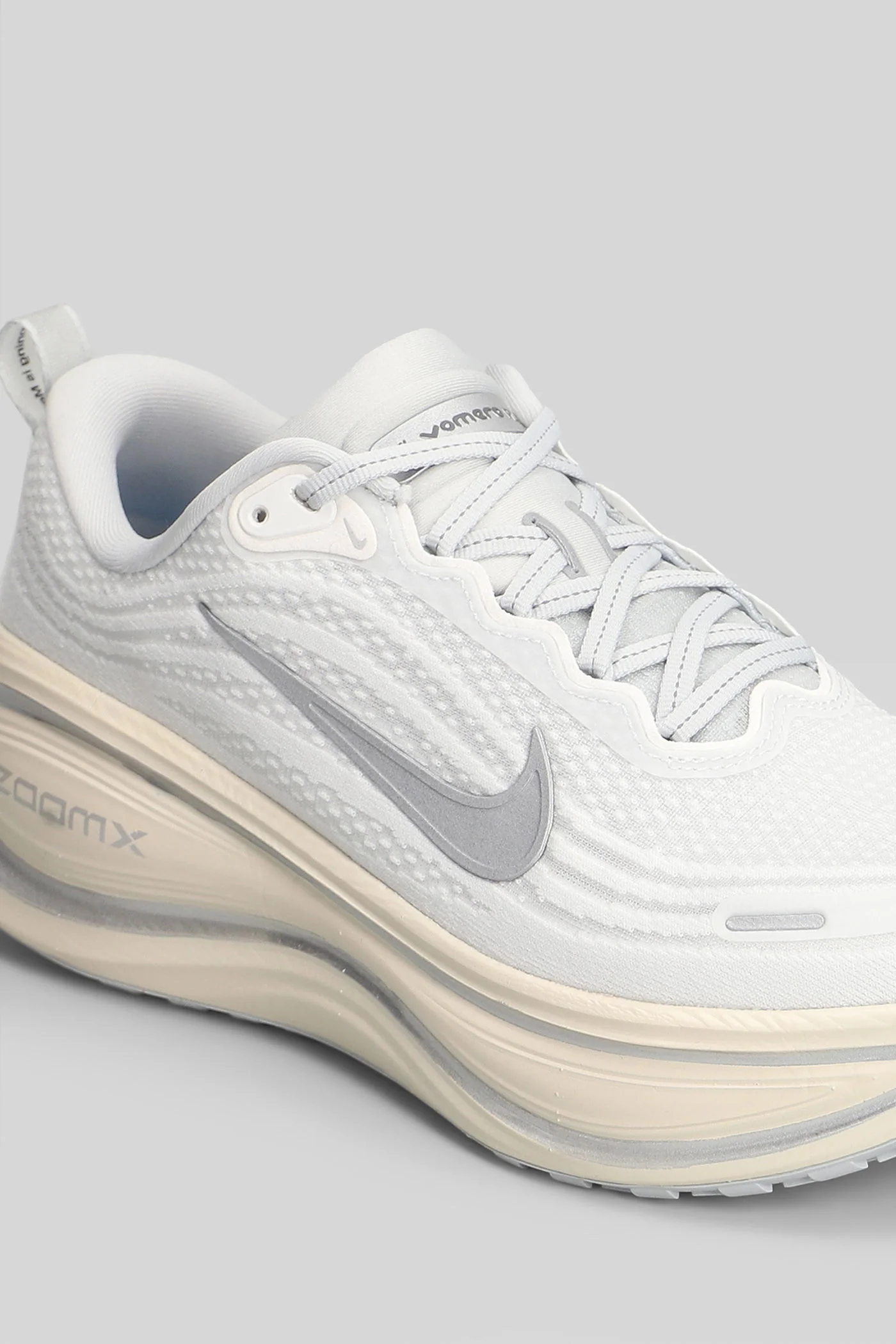 Vomero Plus Sneakers in white fabric - Image 5