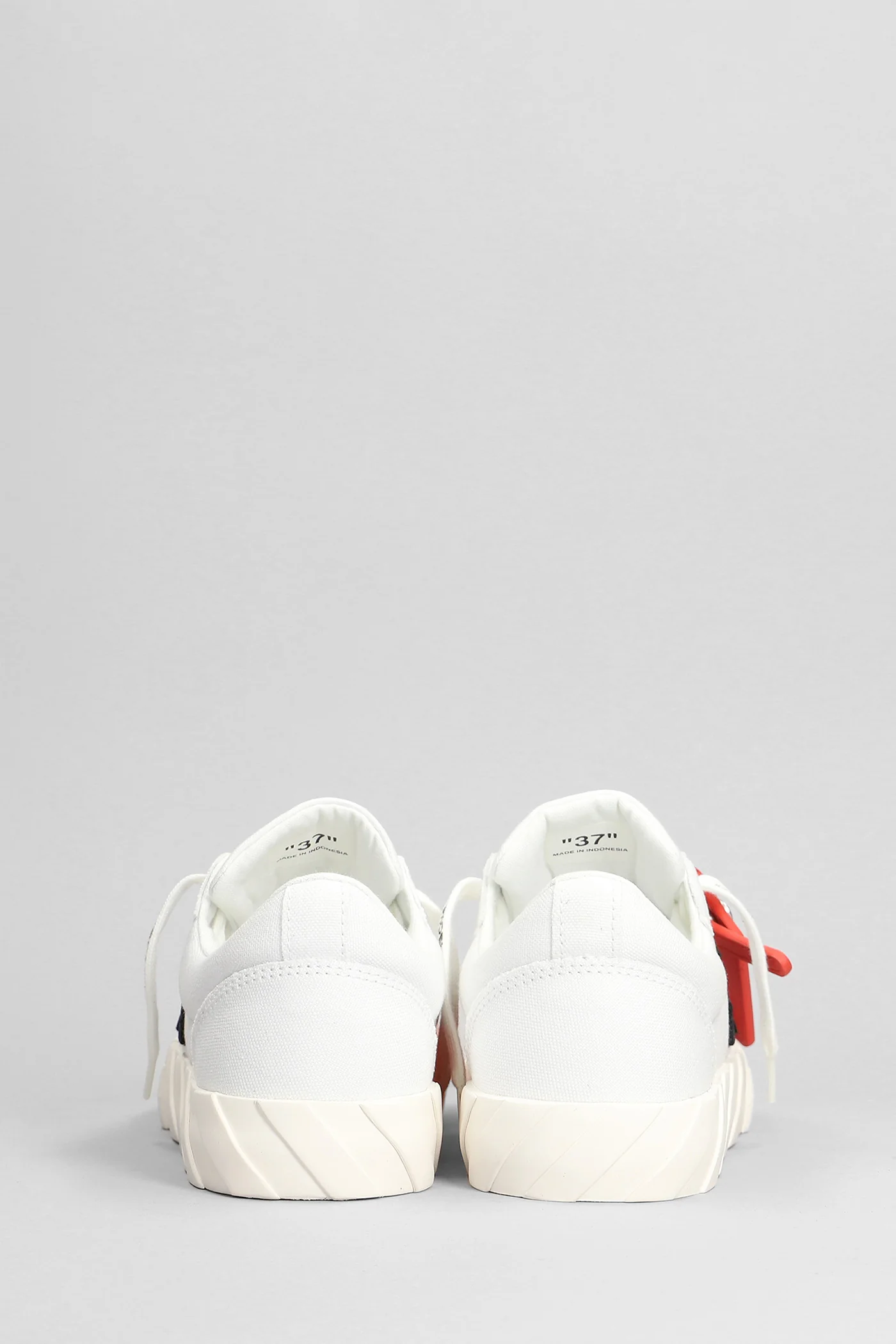 Low vulcanized Sneakers in white cotton - Image 4