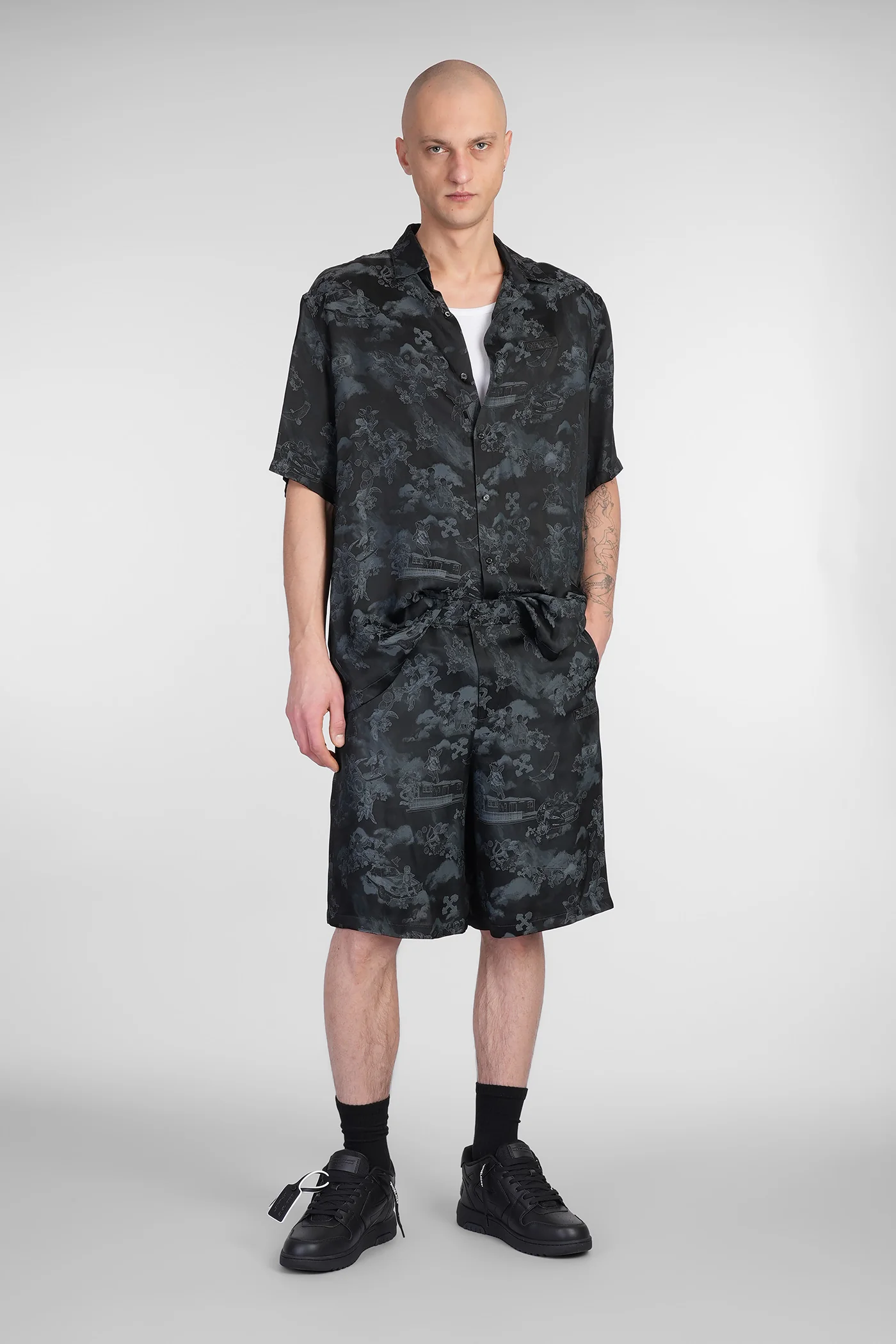 Shorts in black acetate - Image 2