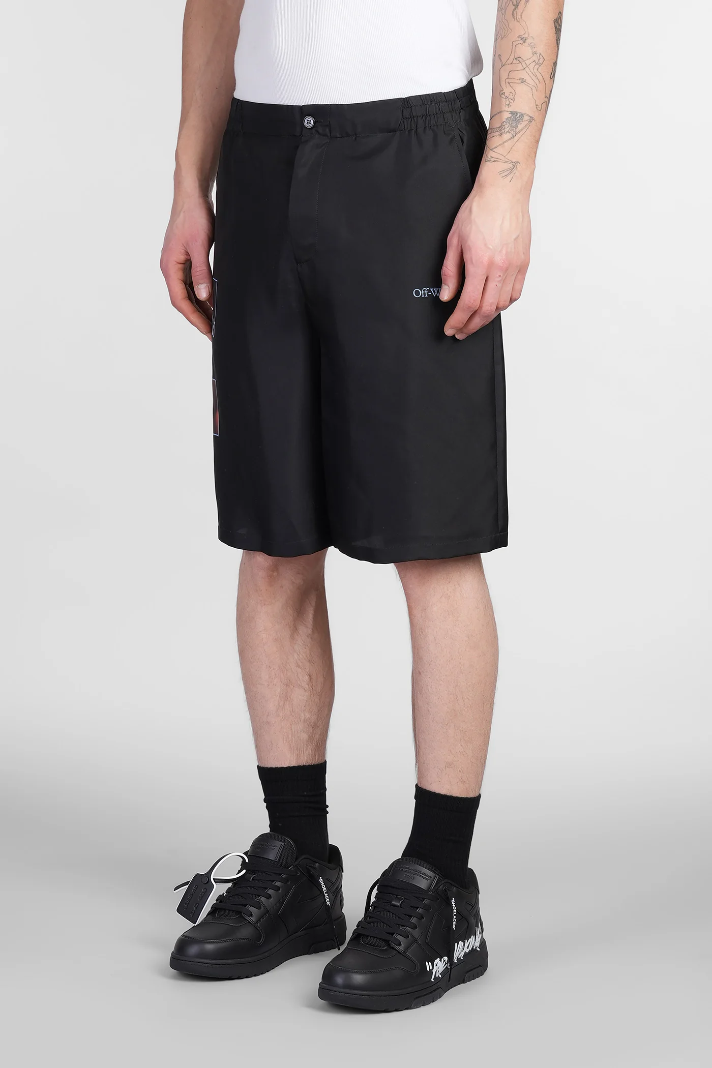 Shorts in black silk - Image 4