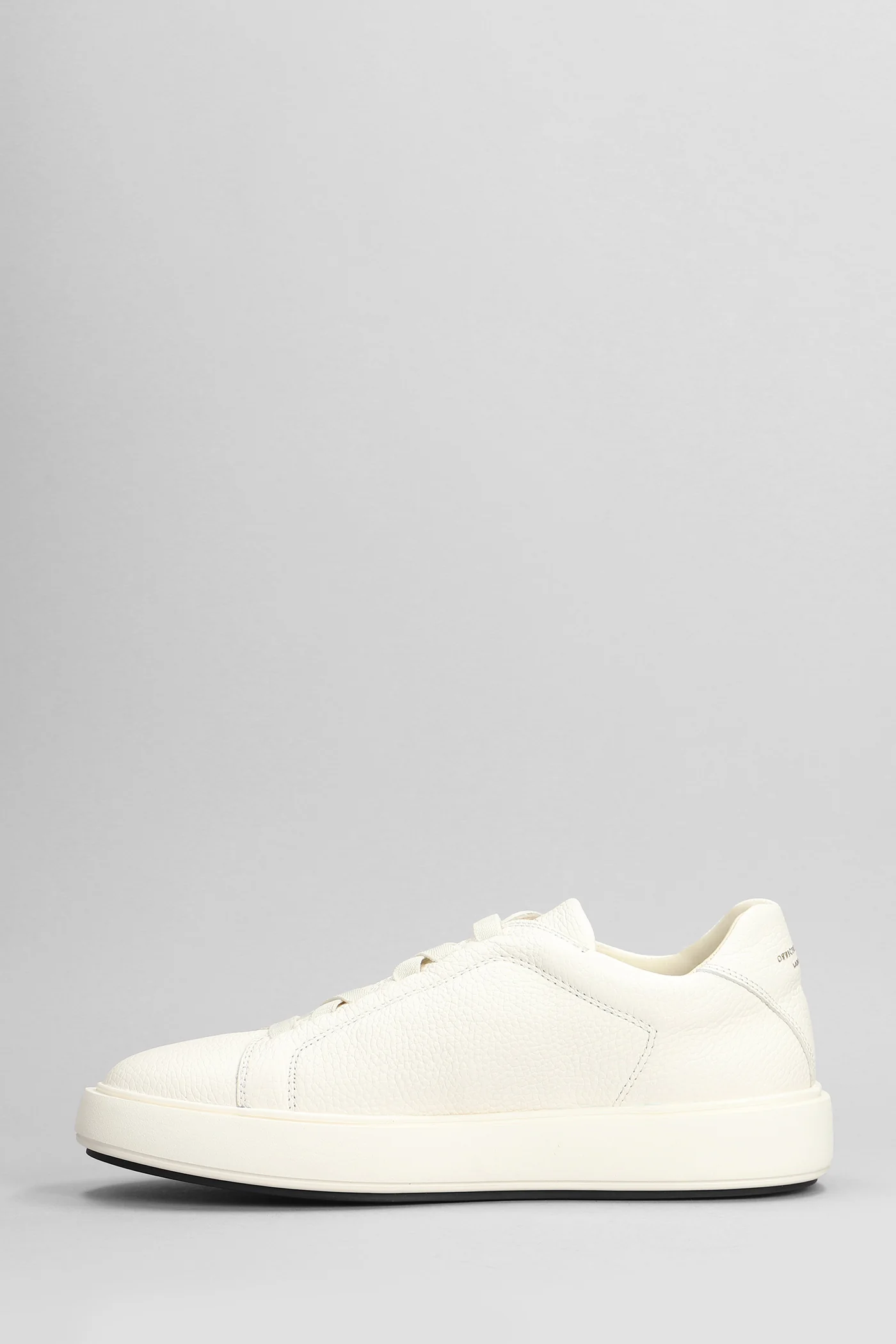 Slouch 001 Sneakers in white leather - Image 3