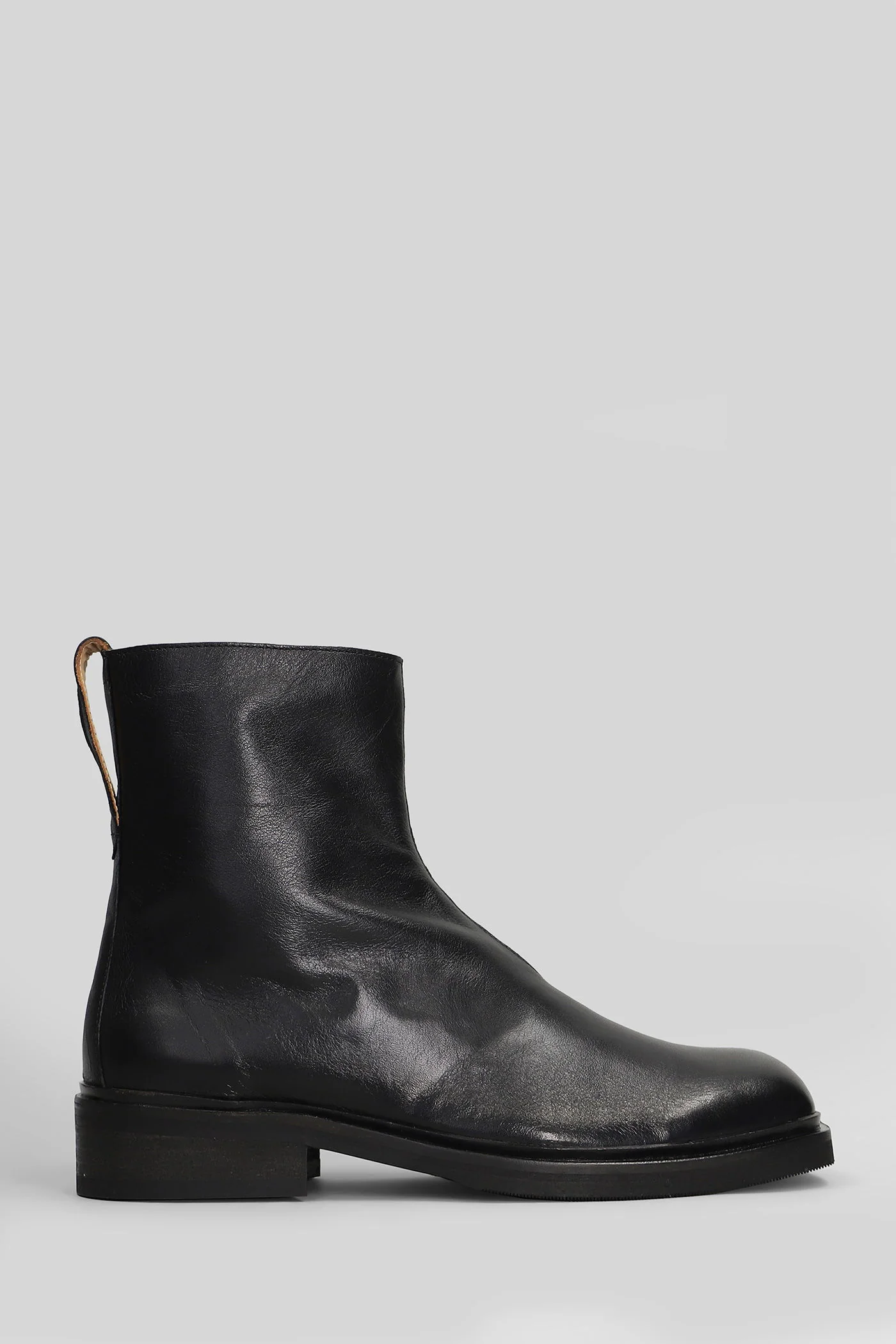 Diamond boot Ankle boots in black leather